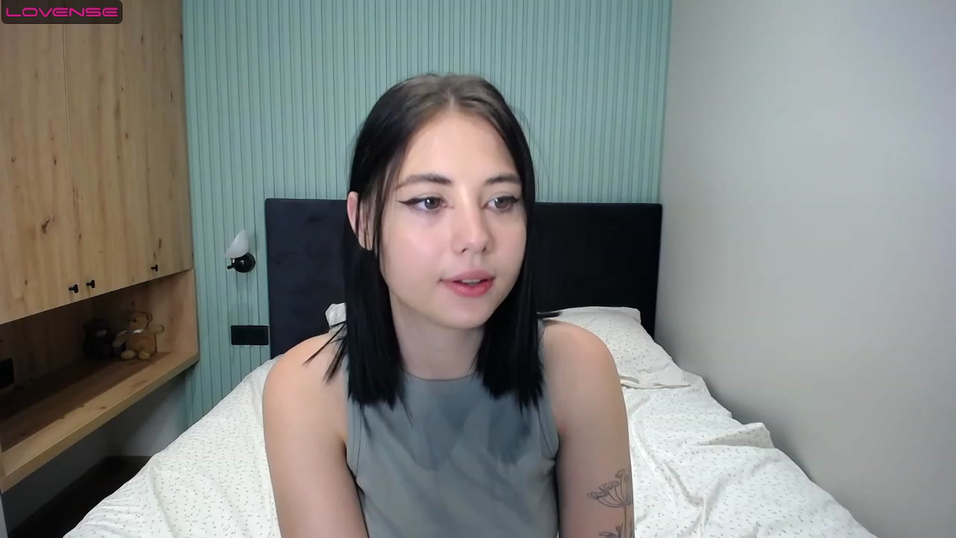 Gallery image thumbnail from StacySun's myfreecams stream on, 07/03/2023, 23:36 image 13 of 20