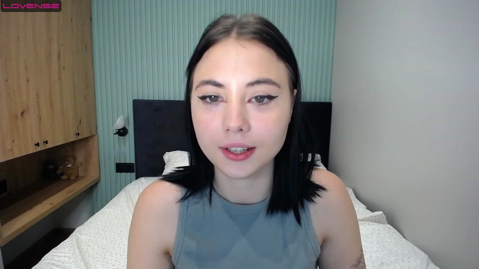 Gallery image thumbnail from StacySun's myfreecams stream on, 07/03/2023, 23:36 image 2 of 20
