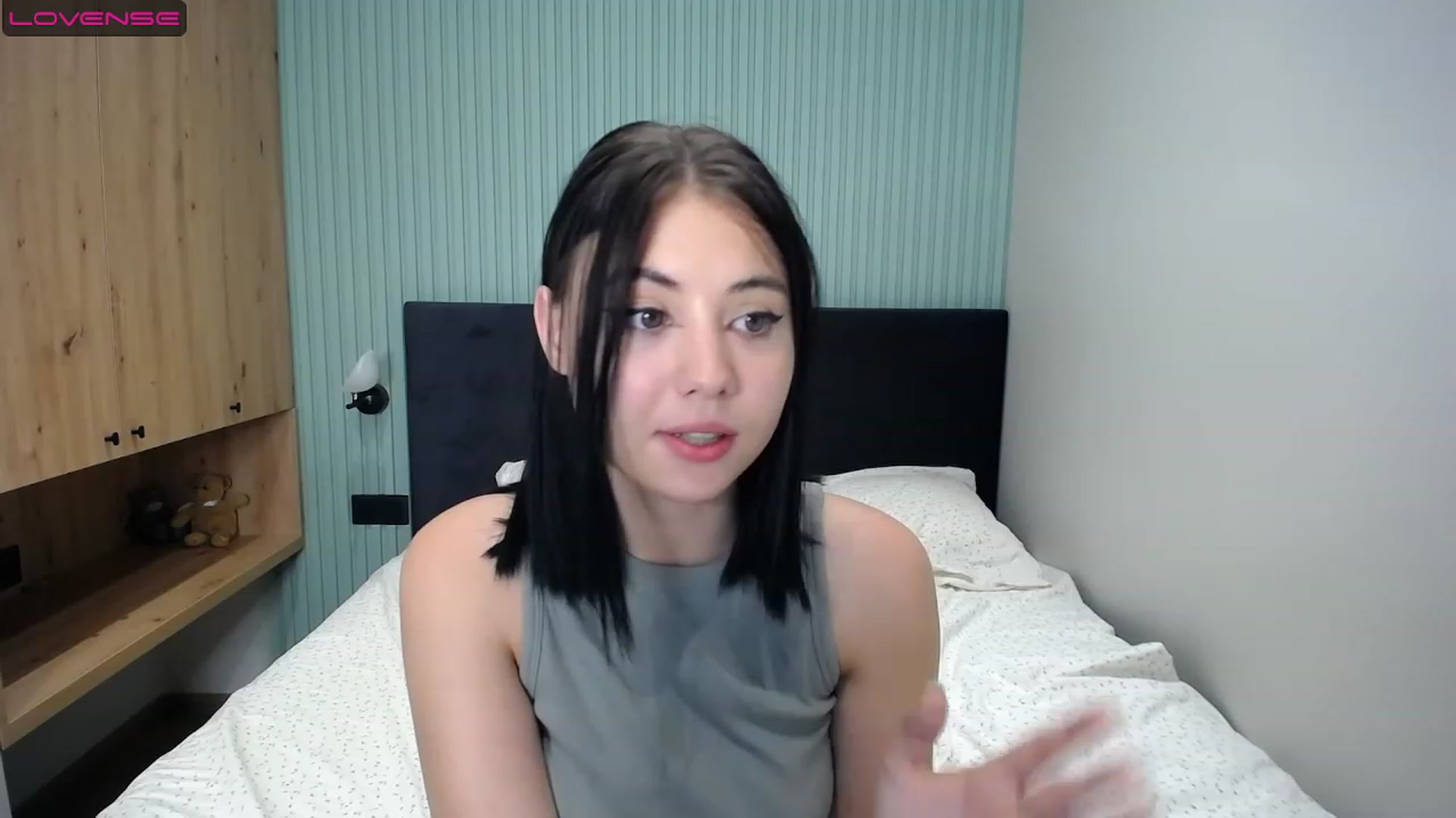 Gallery image thumbnail from StacySun's myfreecams stream on, 07/03/2023, 23:36 image 10 of 20