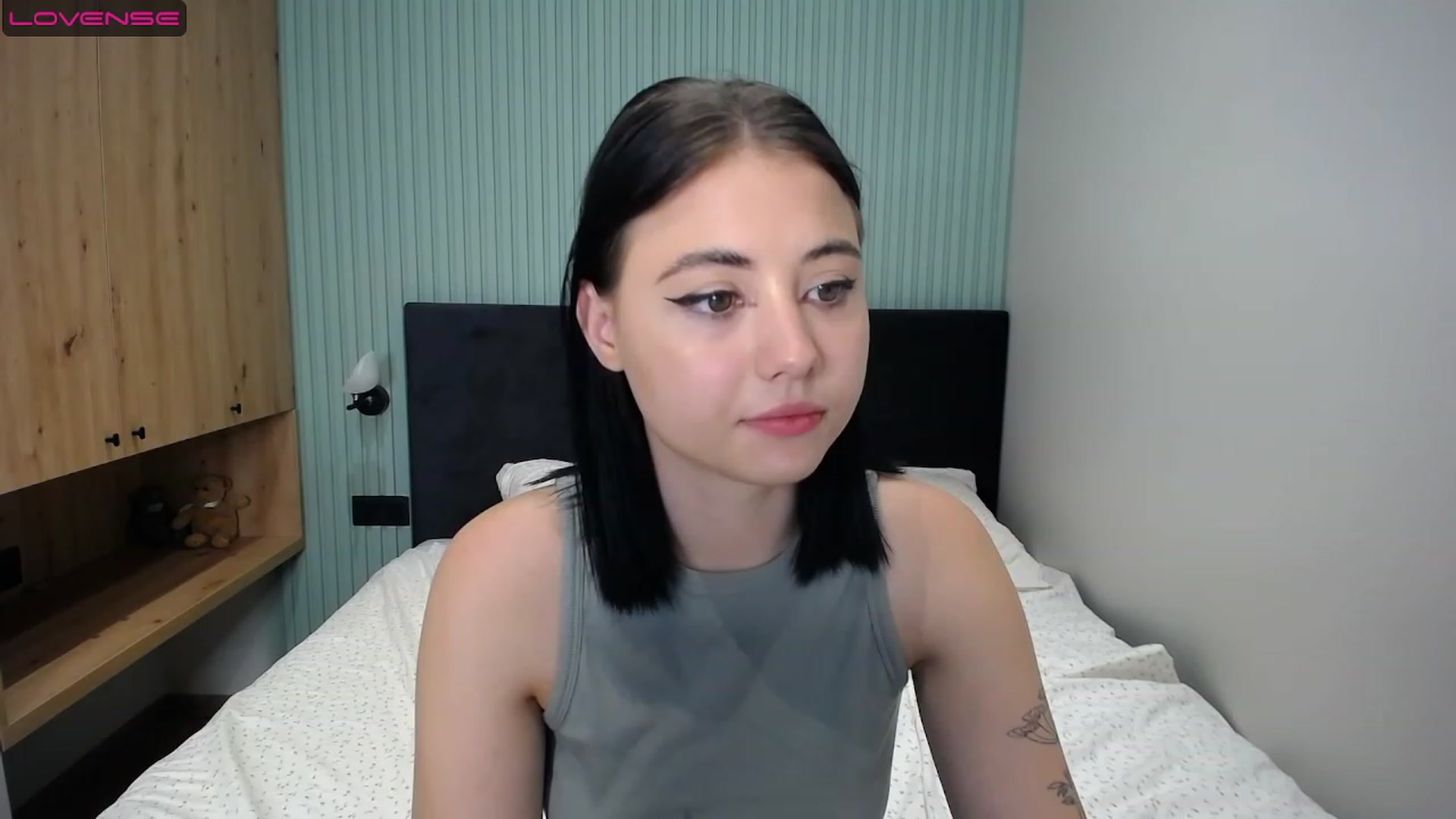Gallery image thumbnail from StacySun's myfreecams stream on, 07/03/2023, 23:36 image 5 of 20