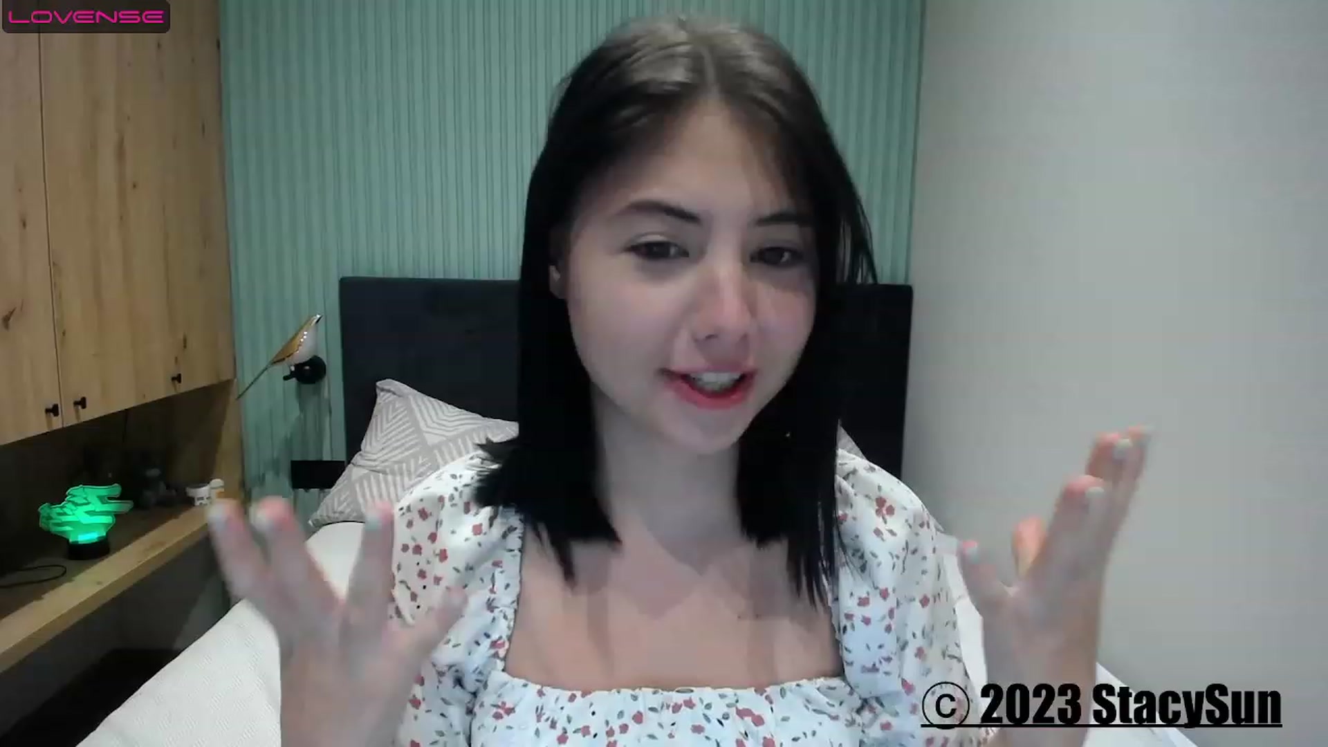 Gallery image thumbnail from StacySun's myfreecams stream on, 07/20/2023, 22:02 image 7 of 20