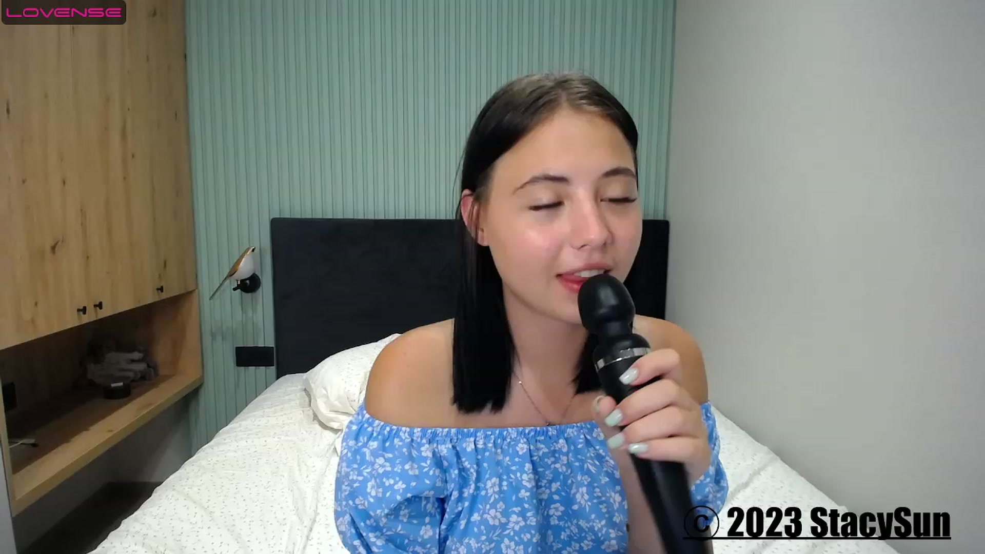 Gallery image thumbnail from StacySun's myfreecams stream on, 08/07/2023, 22:53 image 8 of 20