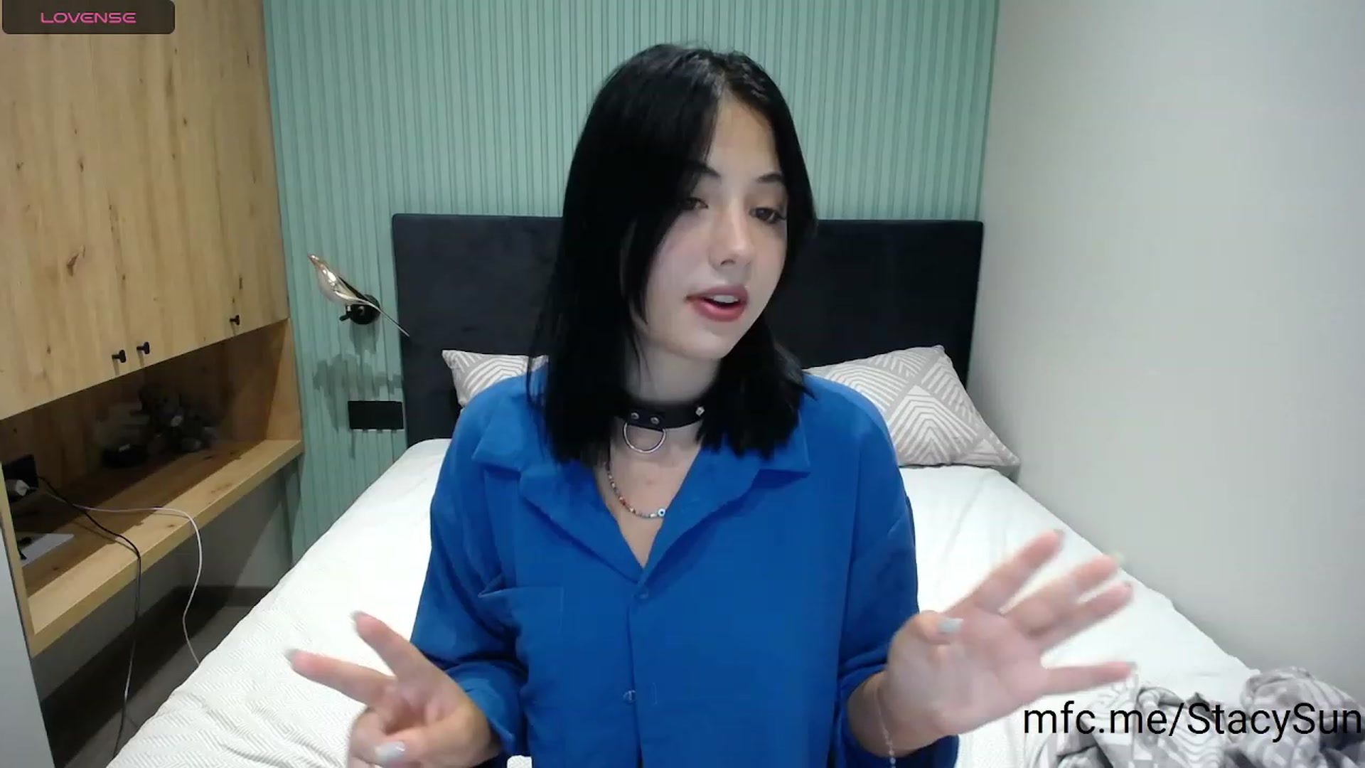 Gallery image thumbnail from StacySun's myfreecams stream on, 08/17/2023, 22:57 image 6 of 20