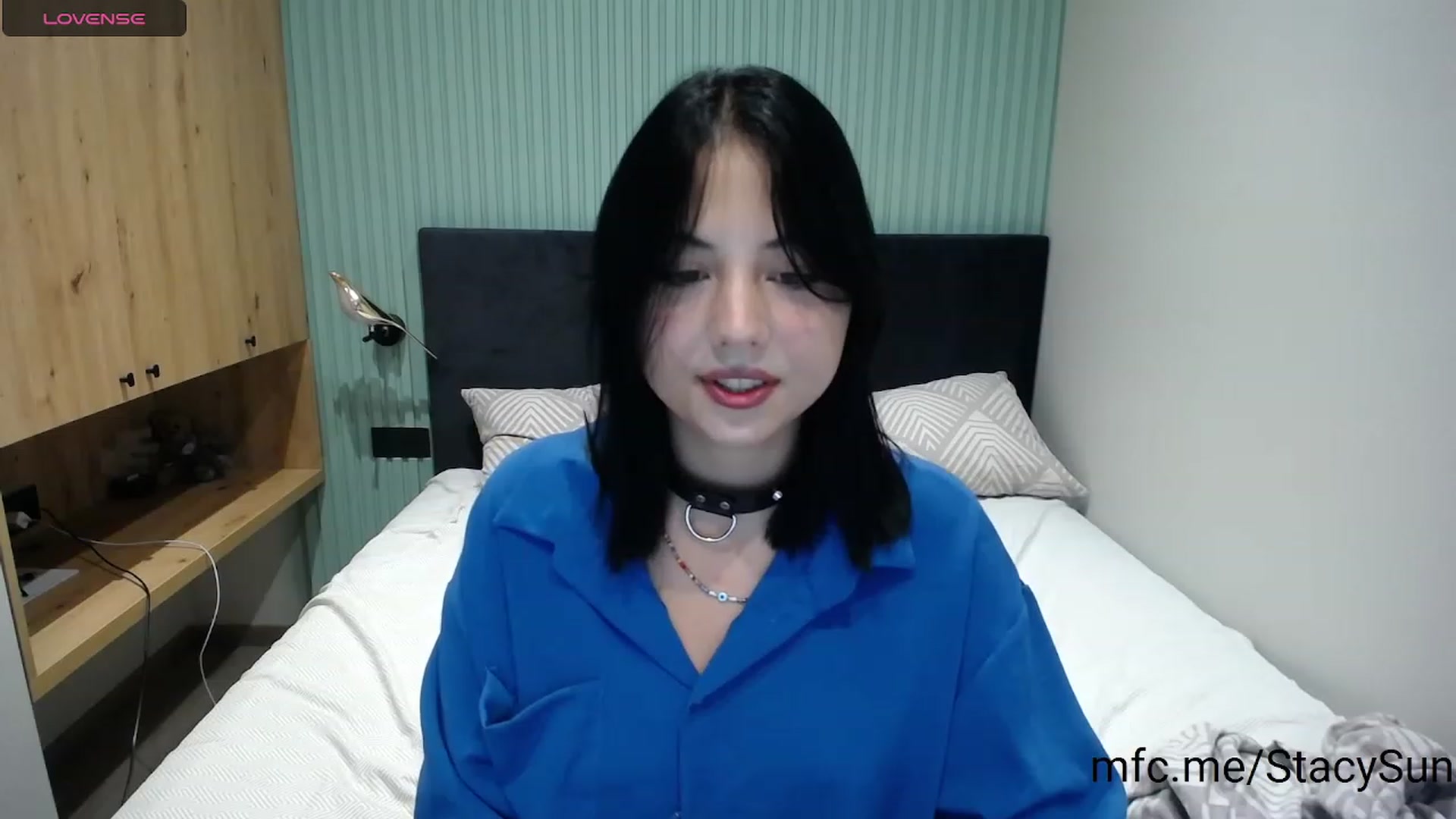 Gallery image thumbnail from StacySun's myfreecams stream on, 08/17/2023, 22:57 image 12 of 20