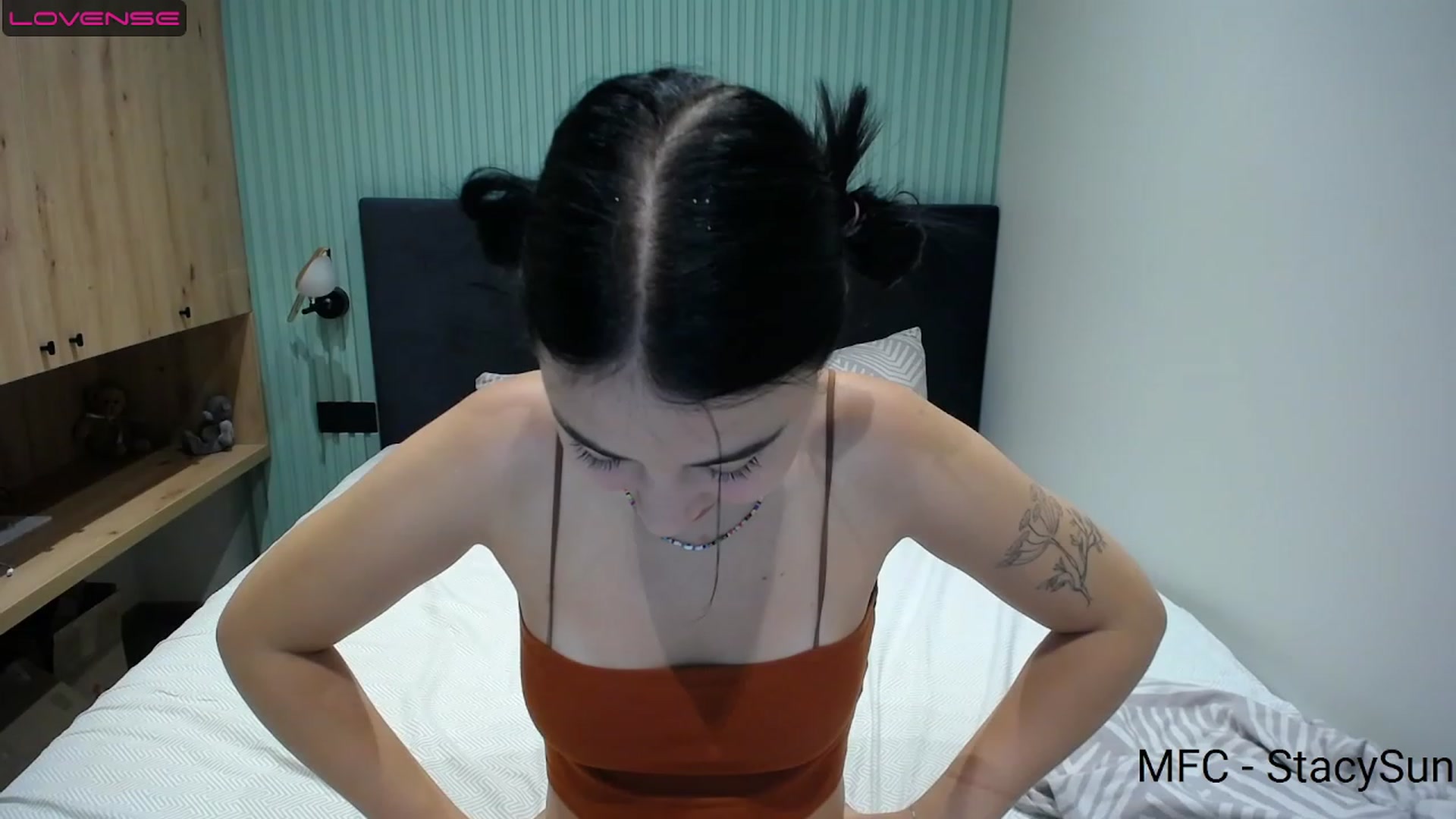 Gallery image thumbnail from StacySun's myfreecams stream on, 08/29/2023, 23:25 image 4 of 20