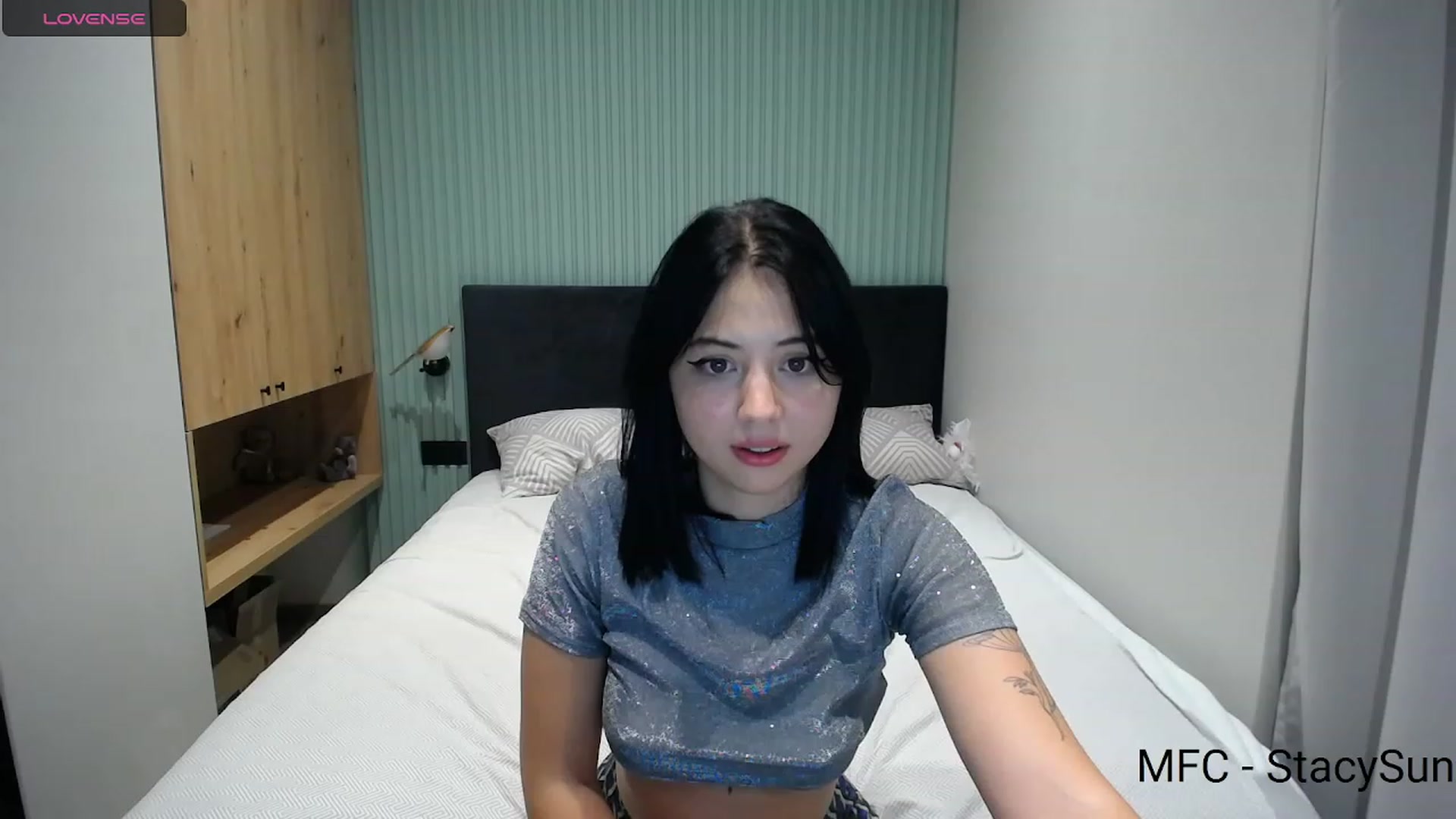 Gallery image thumbnail from StacySun's myfreecams stream on, 09/01/2023, 01:06 image 15 of 20