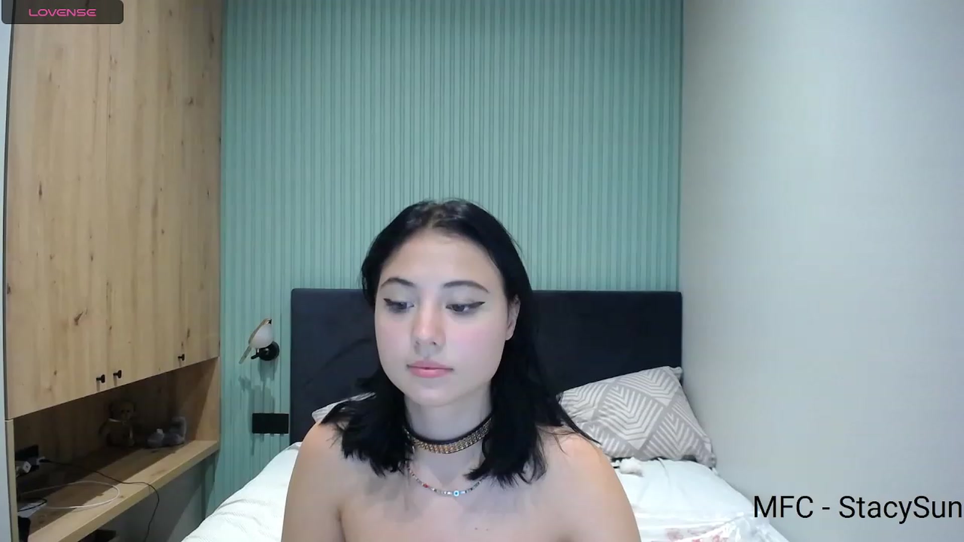 Gallery image thumbnail from StacySun's myfreecams stream on, 09/05/2023, 24:28 image 19 of 20