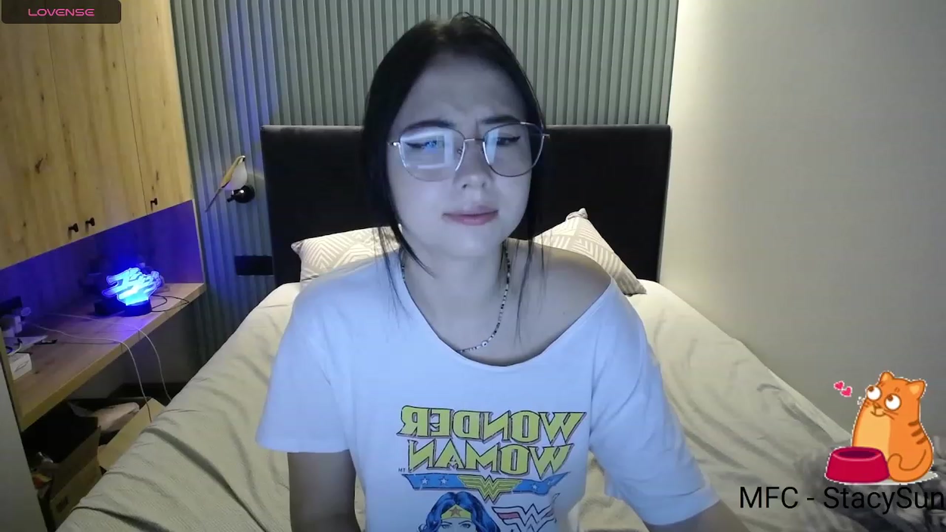Gallery image thumbnail from StacySun's myfreecams stream on, 09/18/2023, 21:20 image 9 of 20