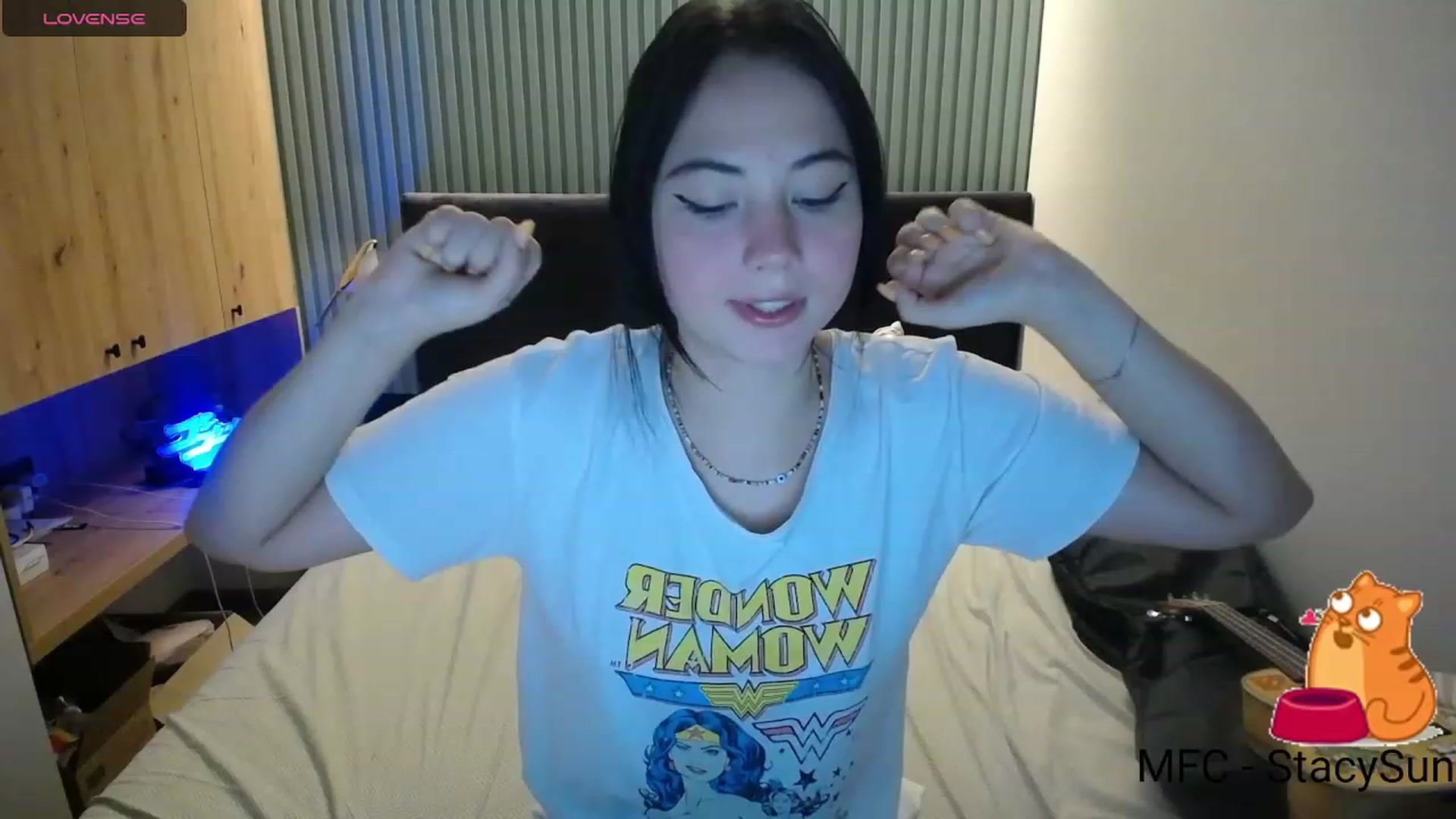 Gallery image thumbnail from StacySun's myfreecams stream on, 09/18/2023, 21:20 image 16 of 20