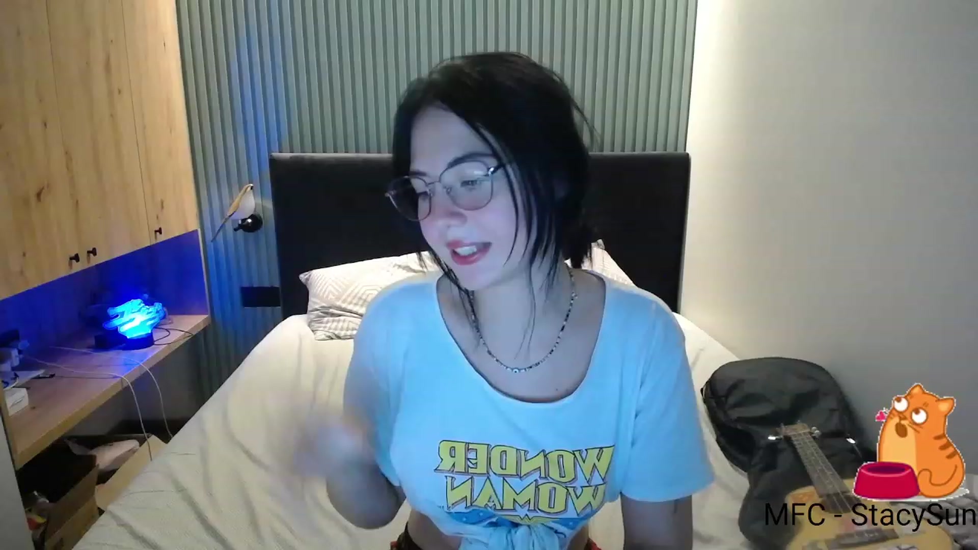 Gallery image thumbnail from StacySun's myfreecams stream on, 09/18/2023, 22:49 image 3 of 20