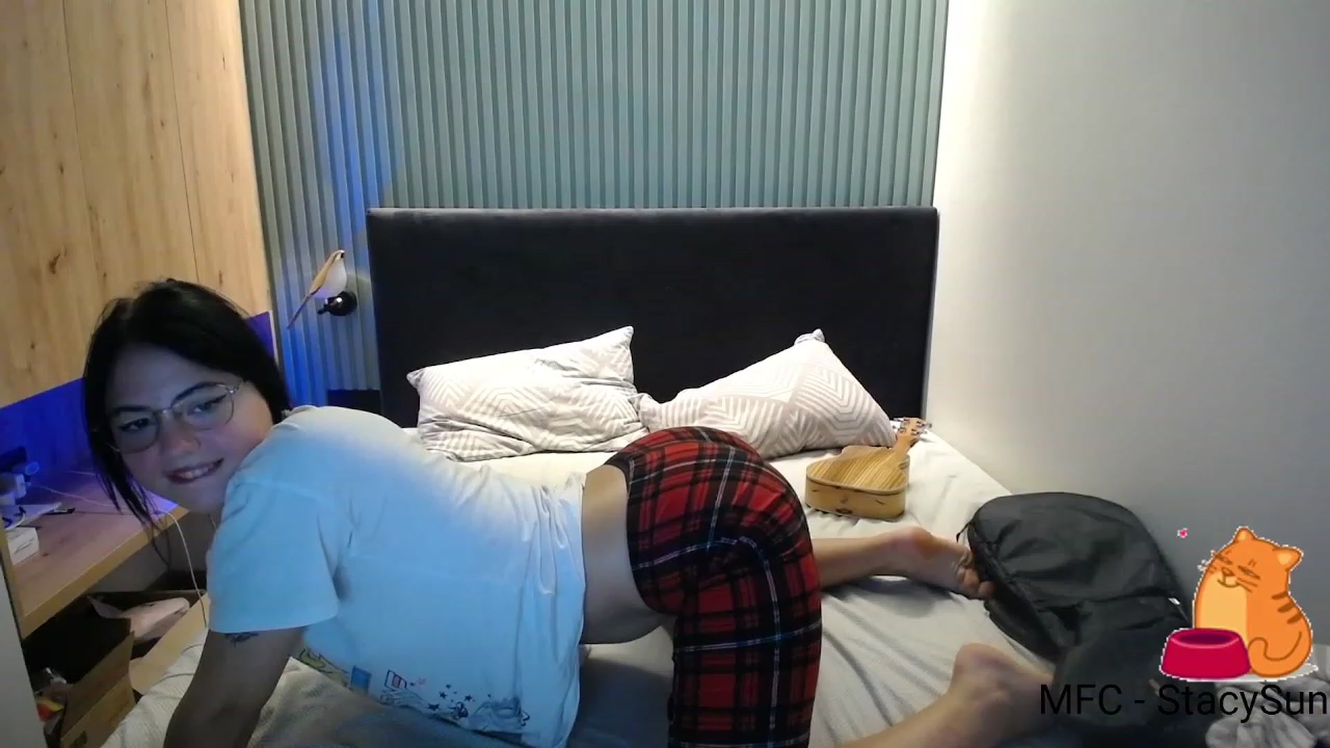 Gallery image thumbnail from StacySun's myfreecams stream on, 09/18/2023, 22:49 image 13 of 20