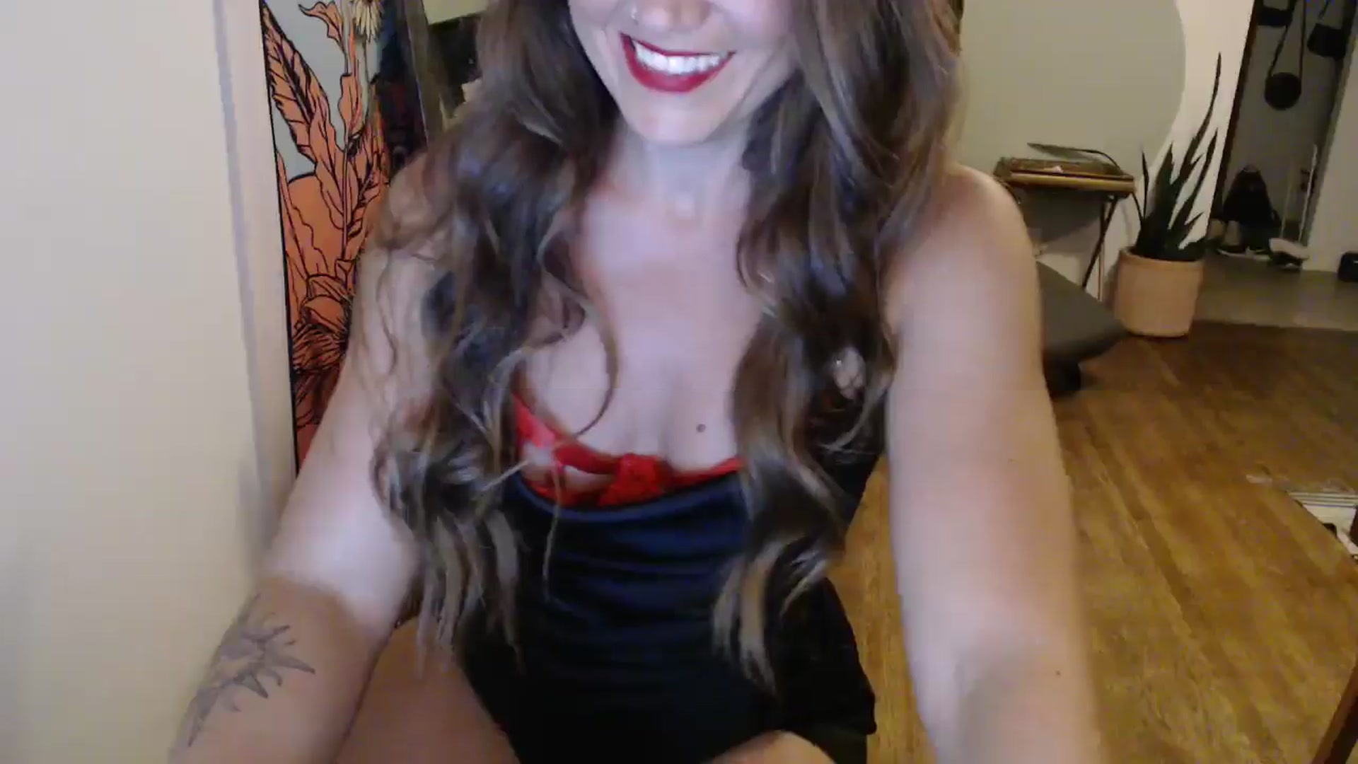 Gallery image thumbnail from StacySunshine's myfreecams stream on, 06/09/2024, 07:34 image 4 of 20