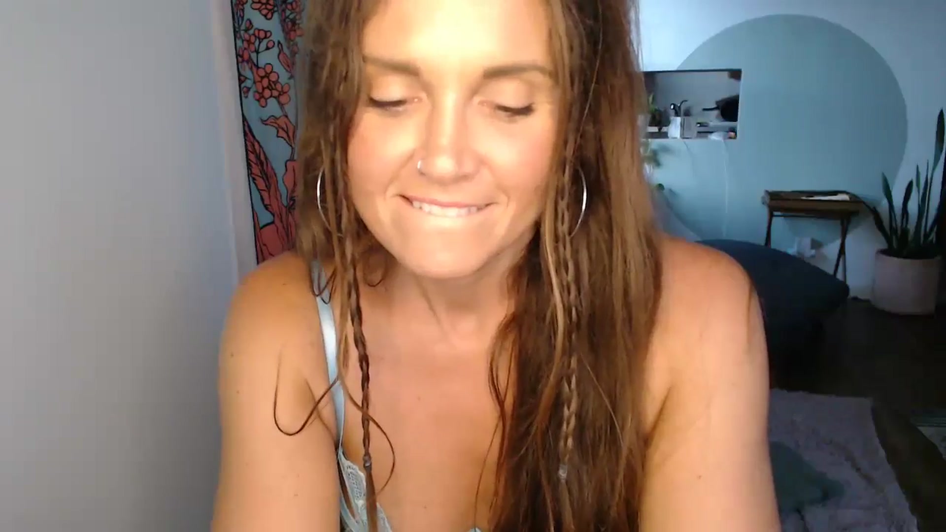 Gallery image thumbnail from StacySunshine's myfreecams stream on, 06/11/2024, 04:39 image 5 of 20