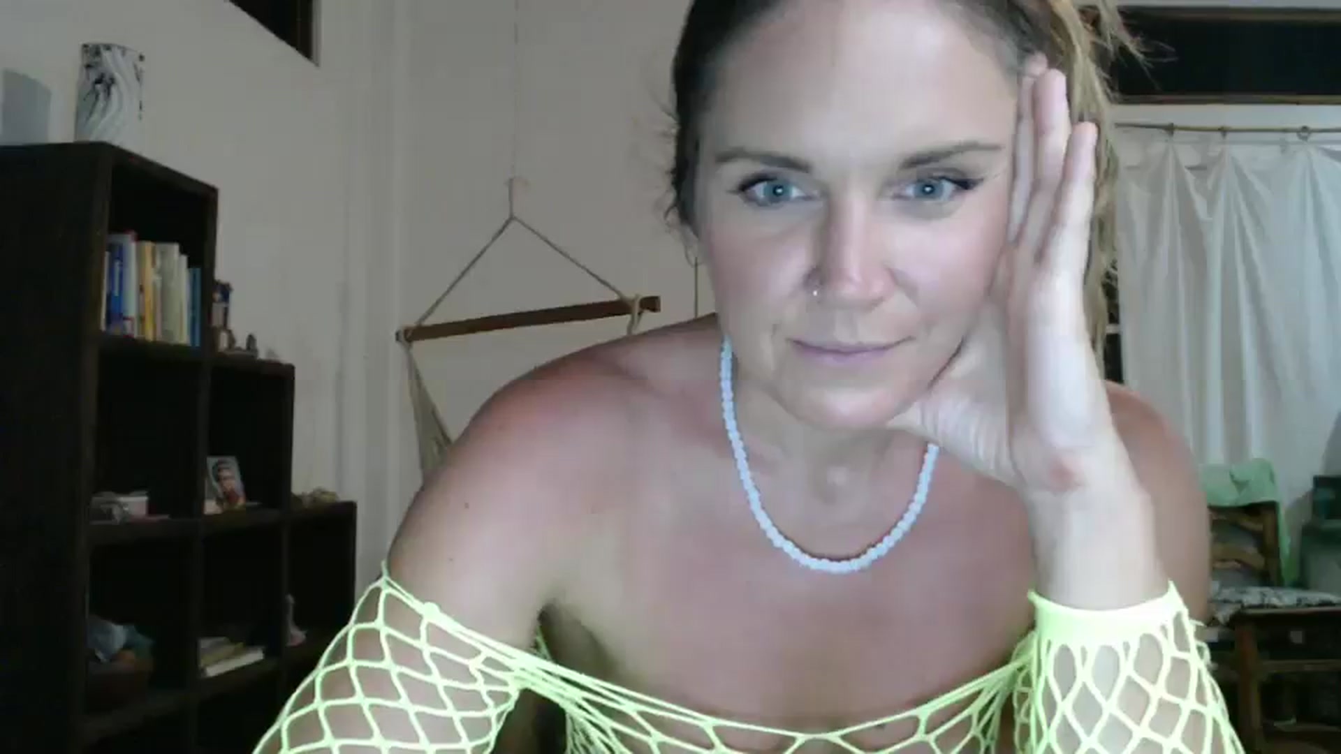 Gallery image thumbnail from StacySunshine's myfreecams stream on, 09/15/2024, 05:53 image 10 of 20