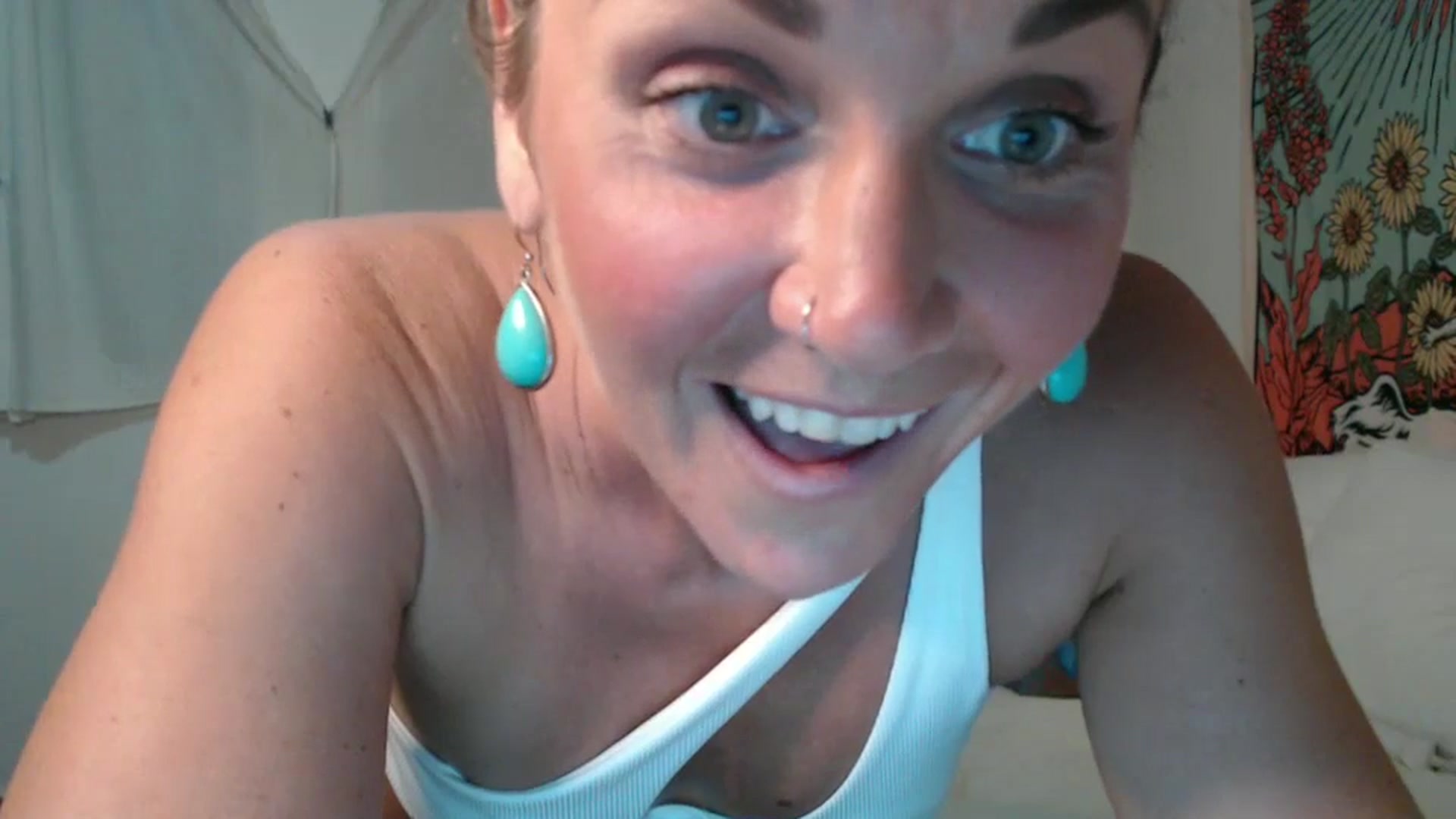Gallery image thumbnail from StacySunshine's myfreecams stream on, 08/28/2025, 03:43 image 4 of 20