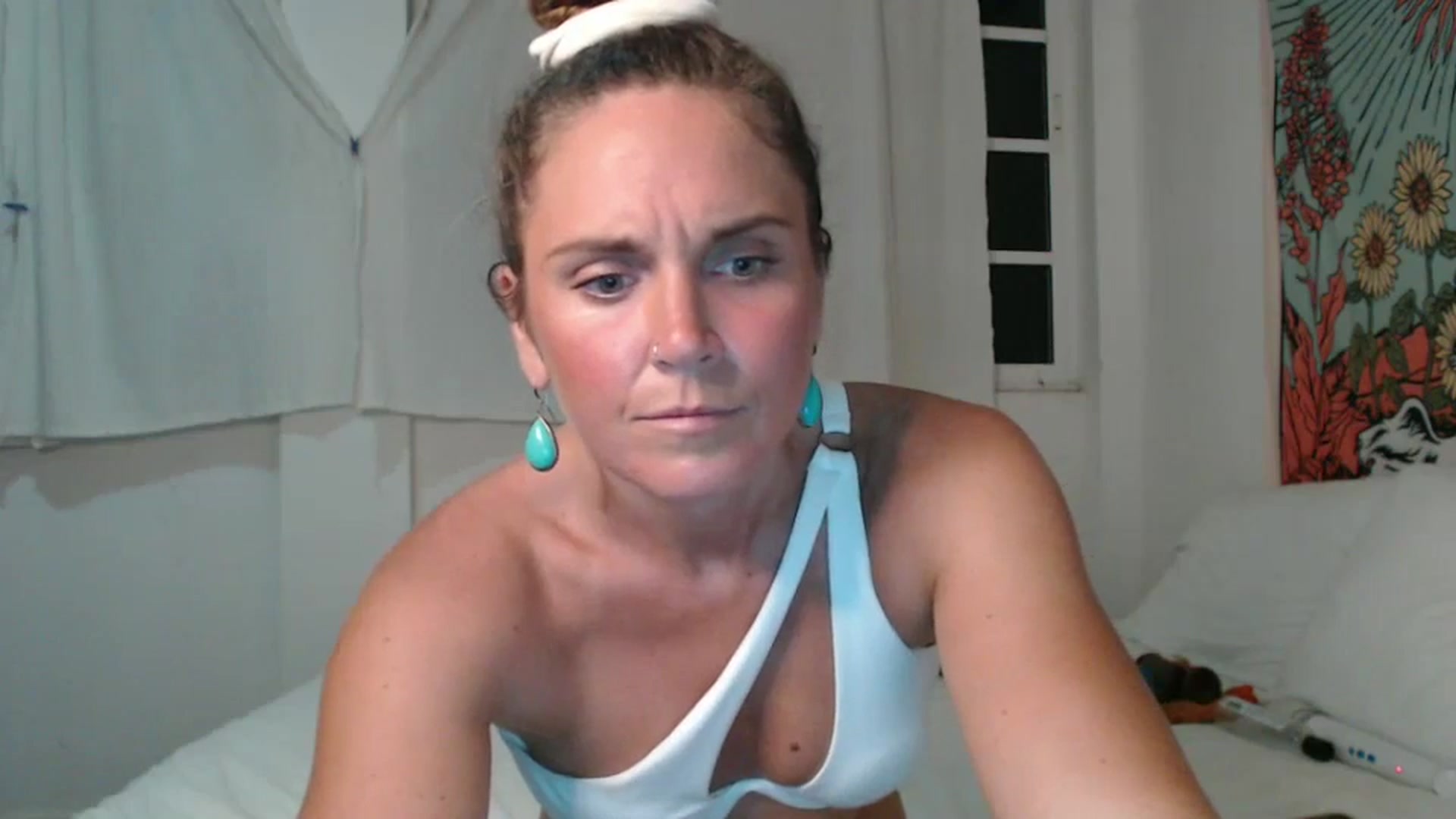 Gallery image thumbnail from StacySunshine's myfreecams stream on, 08/28/2025, 03:43 image 15 of 20