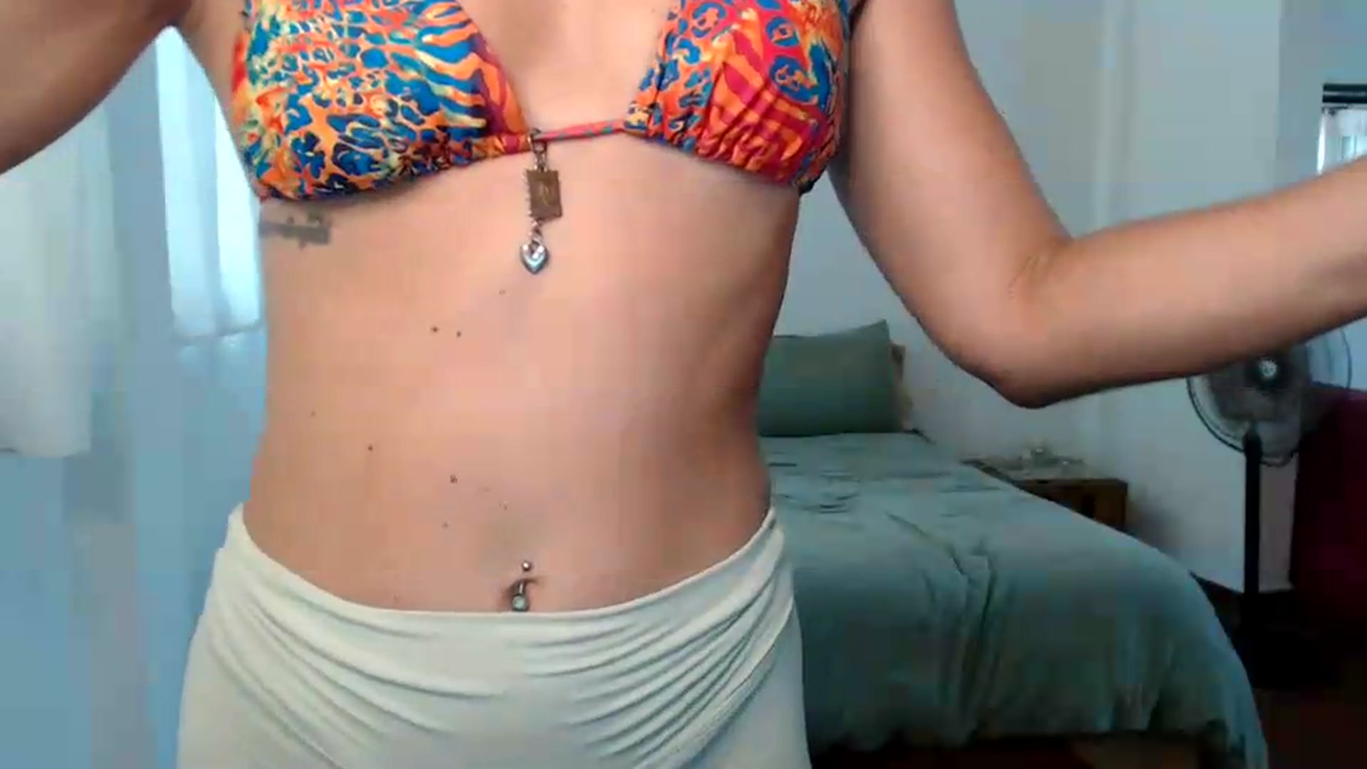Gallery image thumbnail from StacySunshine's myfreecams stream on, 08/10/2026, 22:28 image 18 of 20