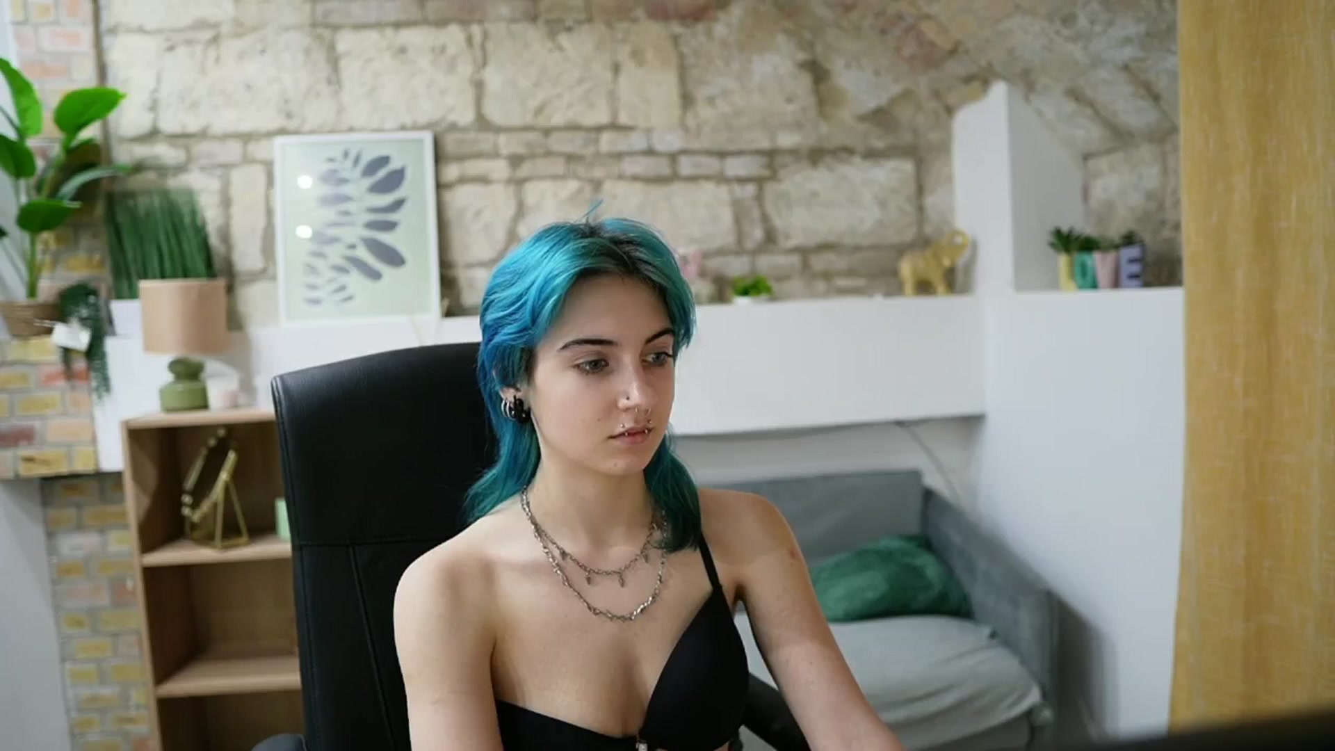 Gallery image thumbnail from Stacy__x3's myfreecams stream on, 03/03/2026, 14:04 image 14 of 20