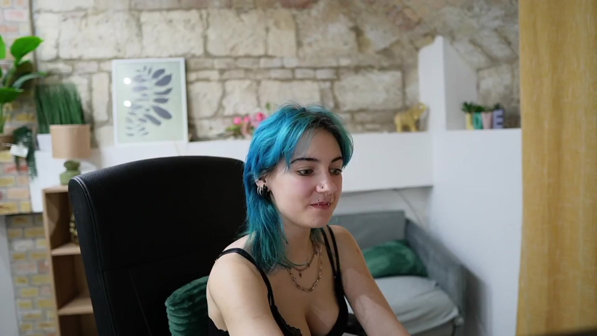 Gallery image thumbnail from Stacy__x3's myfreecams stream on, 03/04/2026, 15:47 image 4 of 20