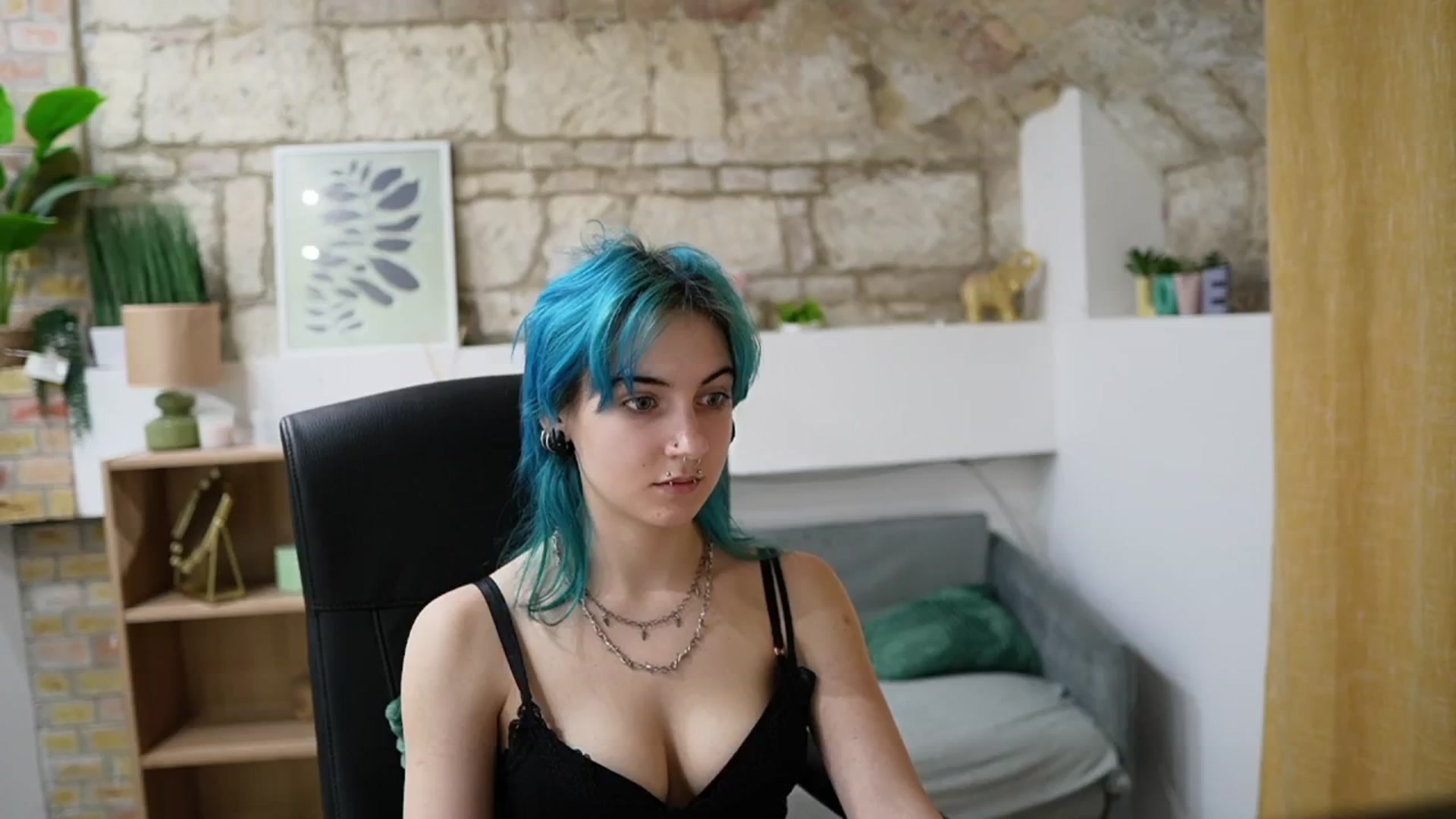 Gallery image thumbnail from Stacy__x3's myfreecams stream on, 03/04/2026, 16:56 image 6 of 20