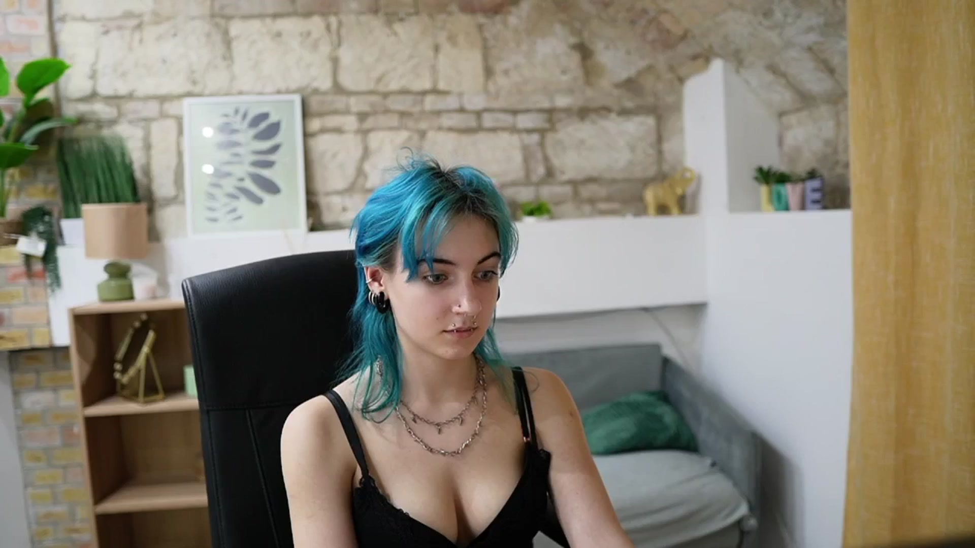 Gallery image thumbnail from Stacy__x3's myfreecams stream on, 03/04/2026, 16:56 image 7 of 20