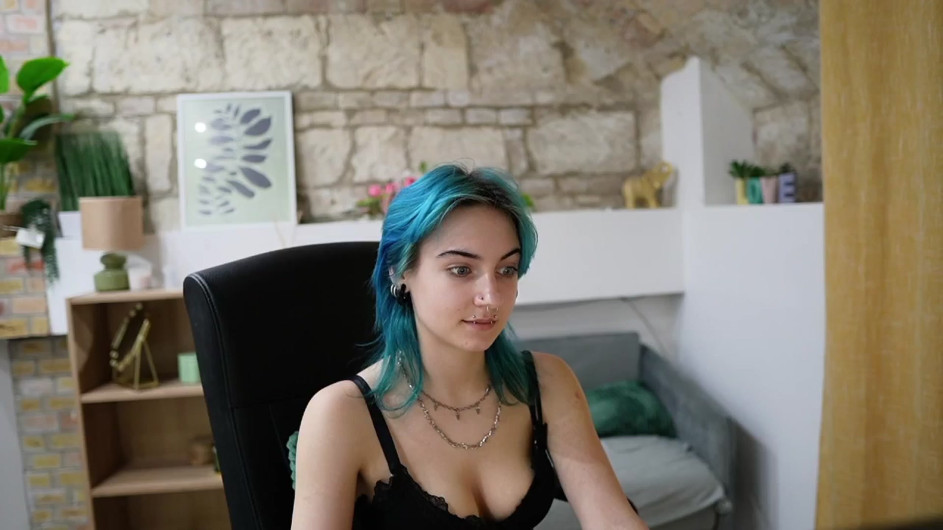 Gallery image thumbnail from Stacy__x3's myfreecams stream on, 03/04/2026, 19:12 image 15 of 20