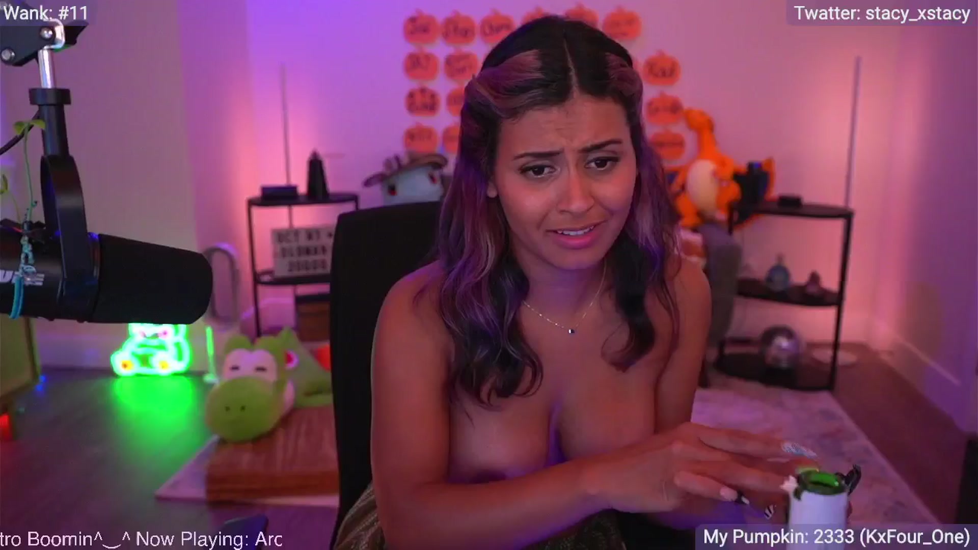 Gallery image thumbnail from Stacy_x3's myfreecams stream on, 10/27/2025, 12:42 image 1 of 20