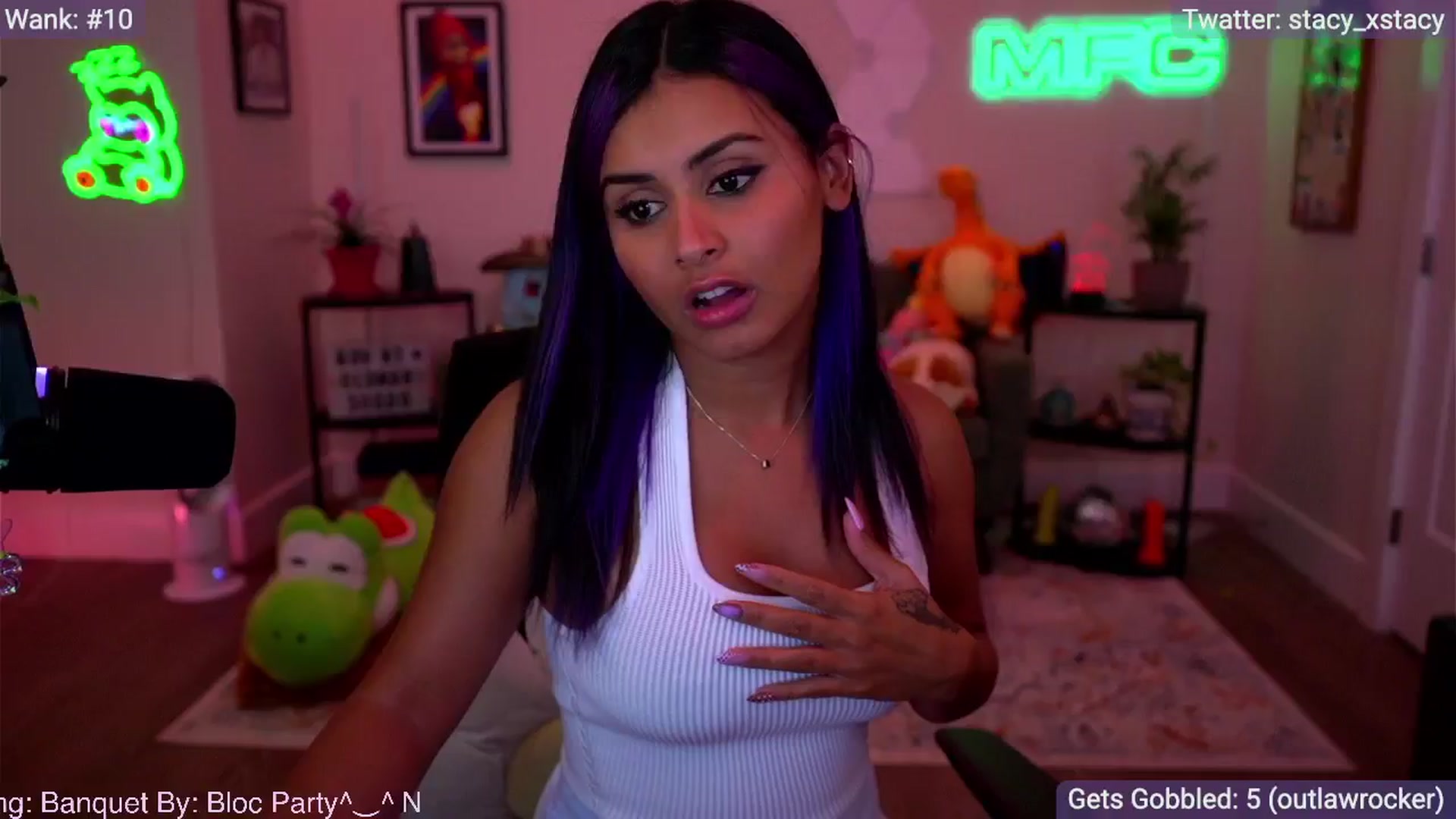 Gallery image thumbnail from Stacy_x3's myfreecams stream on, 11/17/2025, 08:17 image 1 of 20