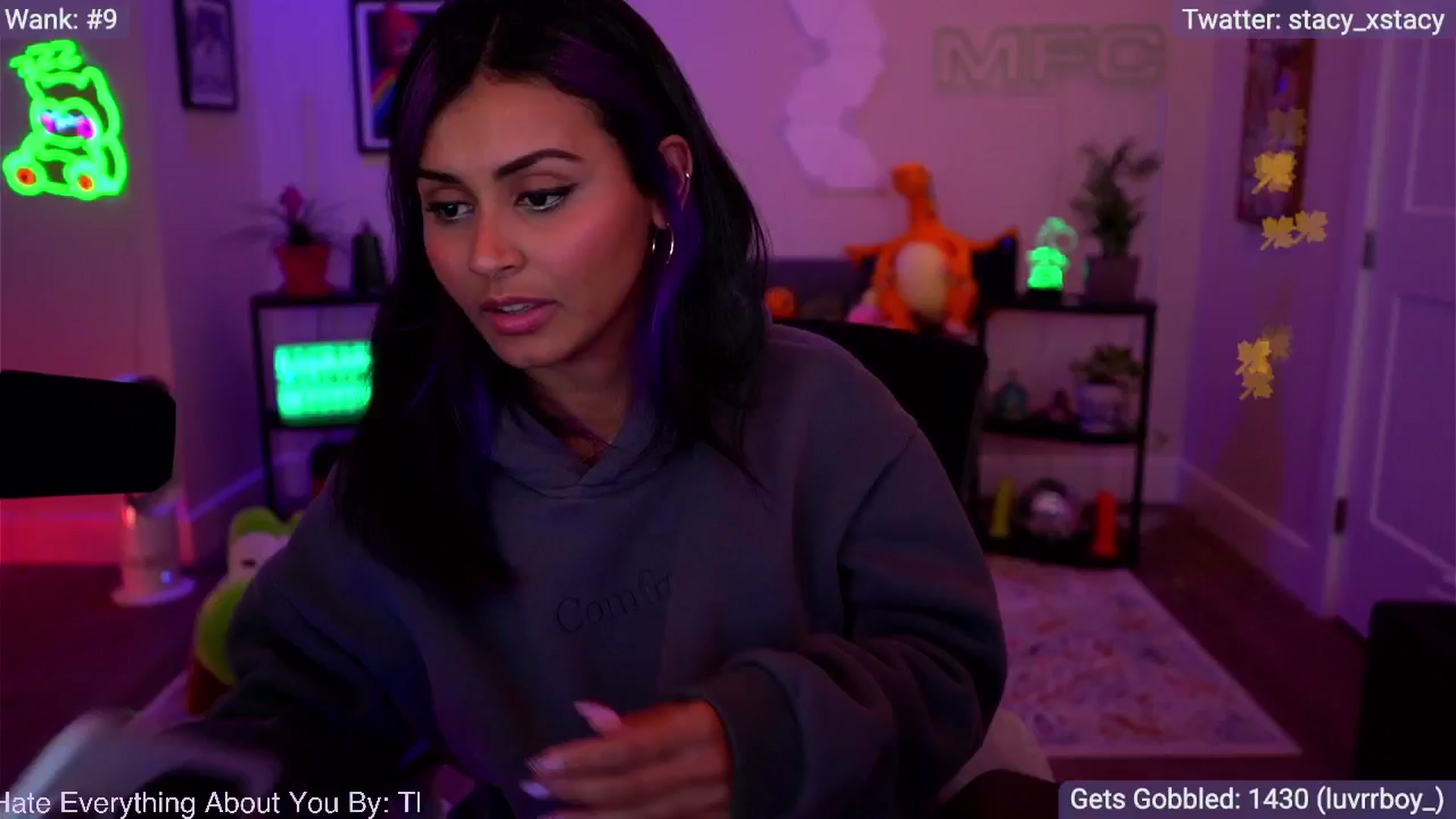 Gallery image thumbnail from Stacy_x3's myfreecams stream on, 11/18/2025, 07:44 image 1 of 20
