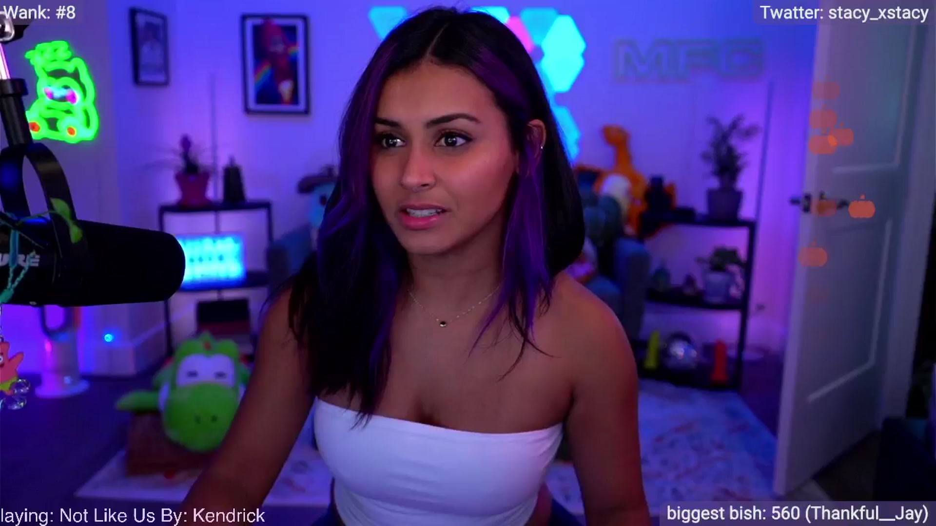 Gallery image thumbnail from Stacy_x3's myfreecams stream on, 11/22/2025, 08:53 image 6 of 20