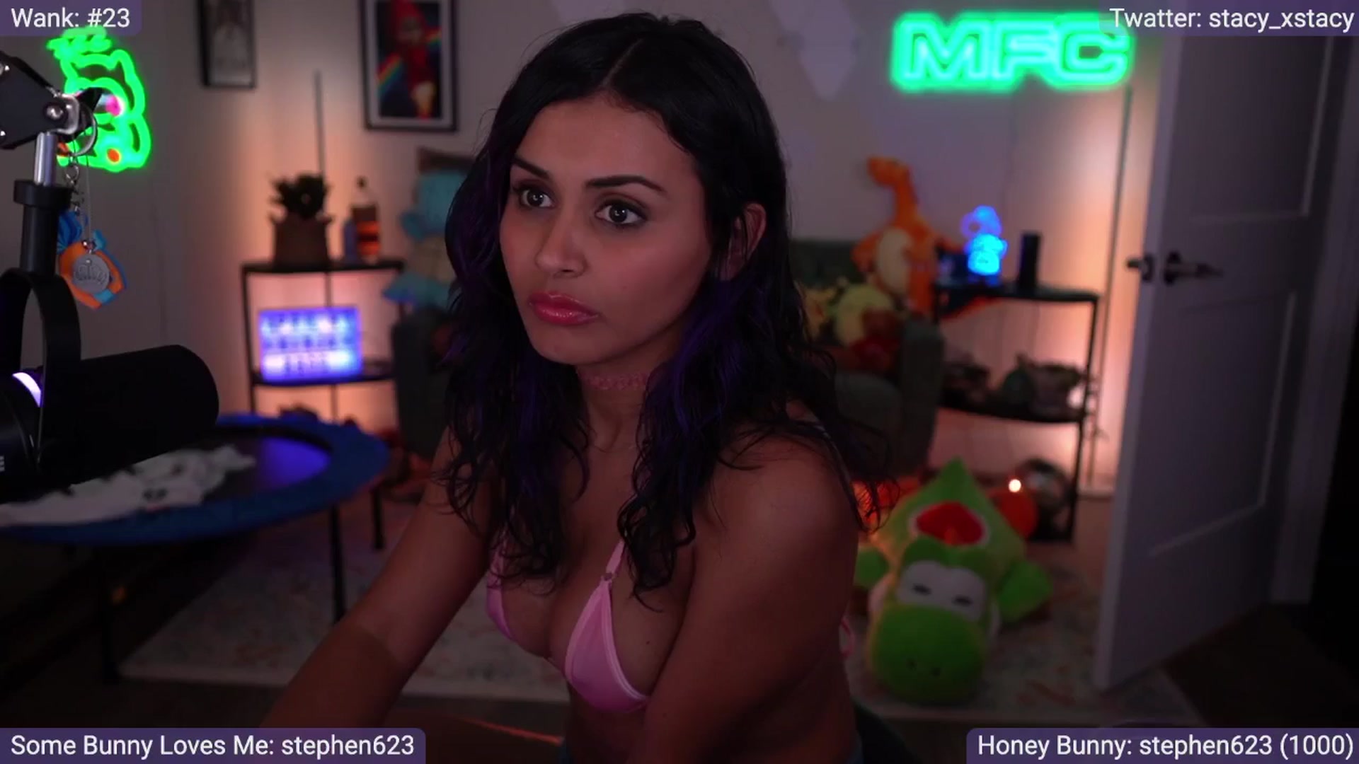 Gallery image thumbnail from Stacy_x3's myfreecams stream on, 04/05/2026, 10:10 image 13 of 20