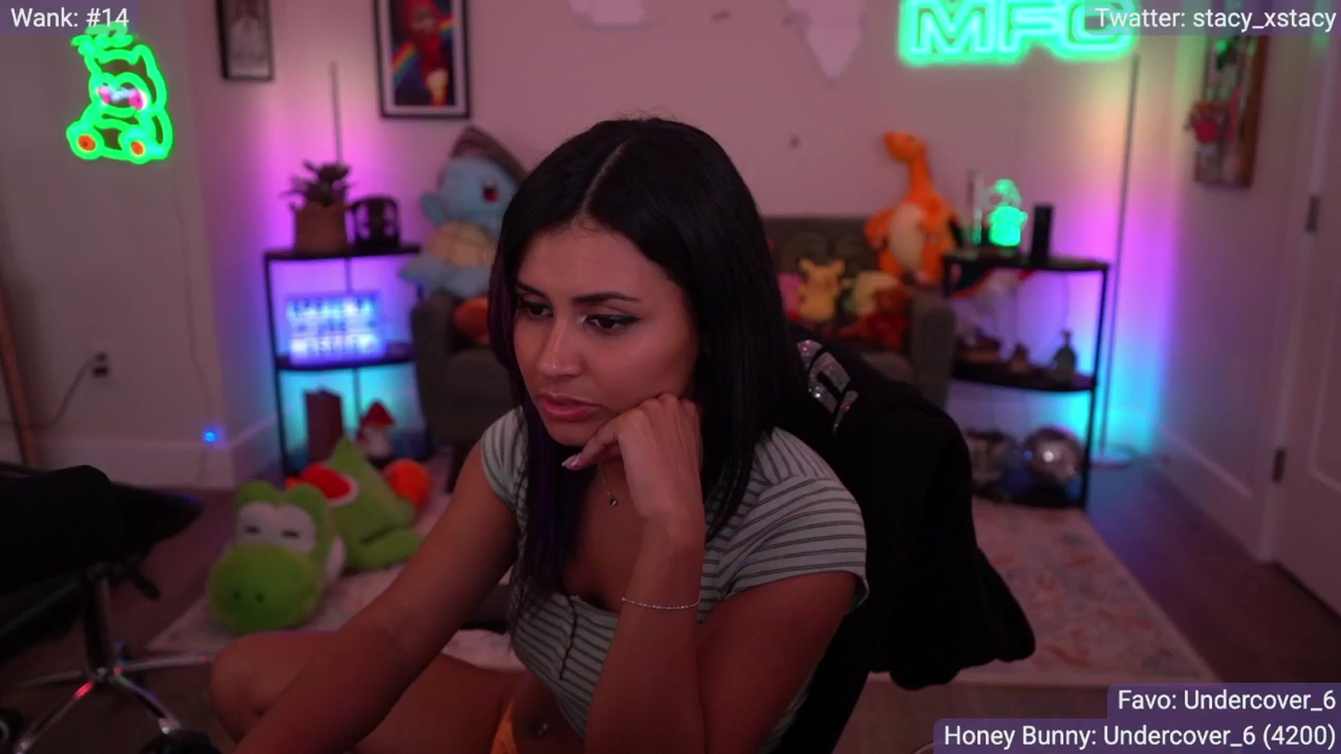 Gallery image thumbnail from Stacy_x3's myfreecams stream on, 04/19/2026, 05:19 image 17 of 20