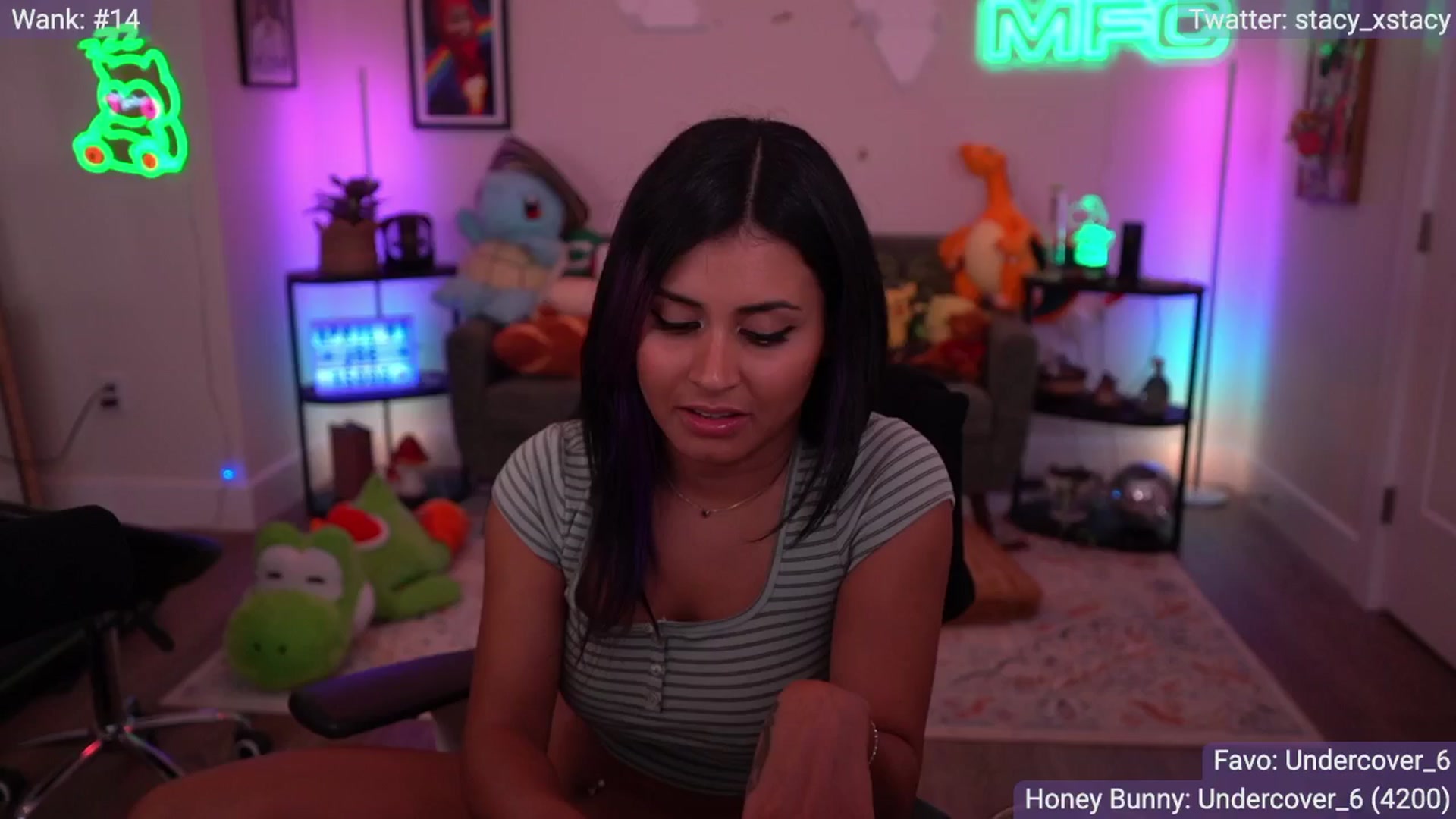 Gallery image thumbnail from Stacy_x3's myfreecams stream on, 04/19/2026, 05:19 image 16 of 20
