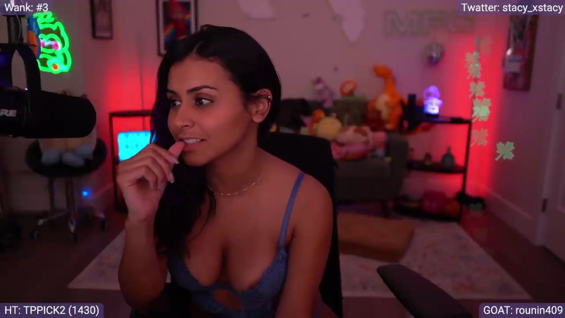 Gallery image thumbnail from Stacy_x3's myfreecams stream on, 05/17/2026, 10:43 image 14 of 20