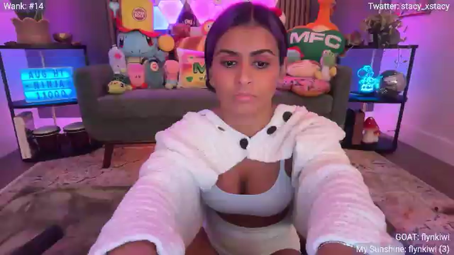 Gallery image thumbnail from Stacy_x3's myfreecams stream on, 08/09/2026, 04:34 image 4 of 20