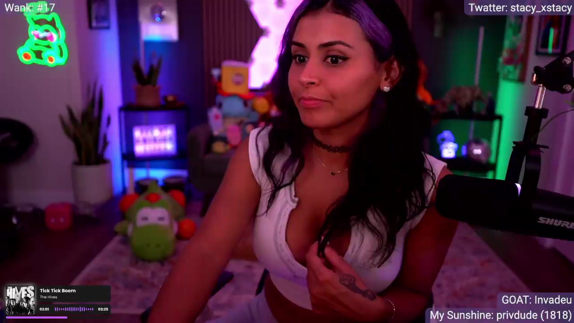 Gallery image thumbnail from Stacy_x3's myfreecams stream on, 08/17/2026, 07:08 image 6 of 20