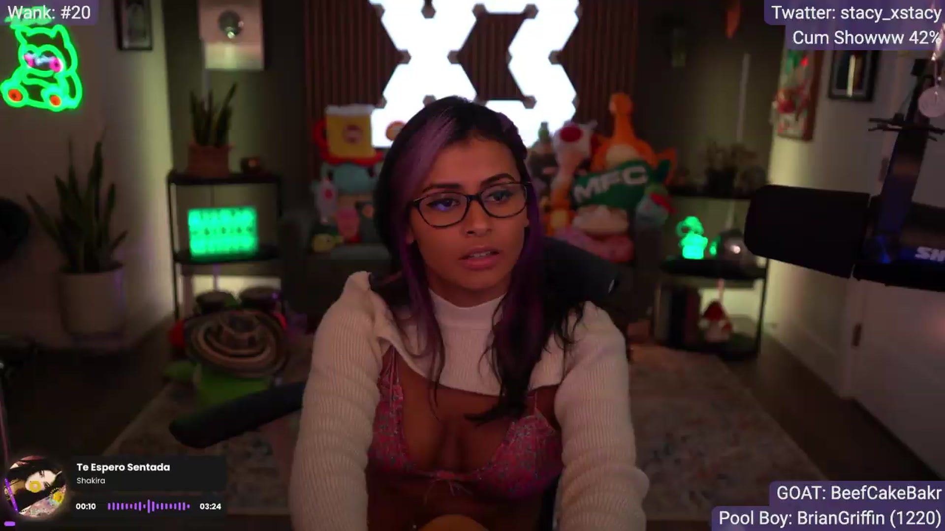 Gallery image thumbnail from Stacy_x3's myfreecams stream on, 08/28/2026, 10:59 image 6 of 20