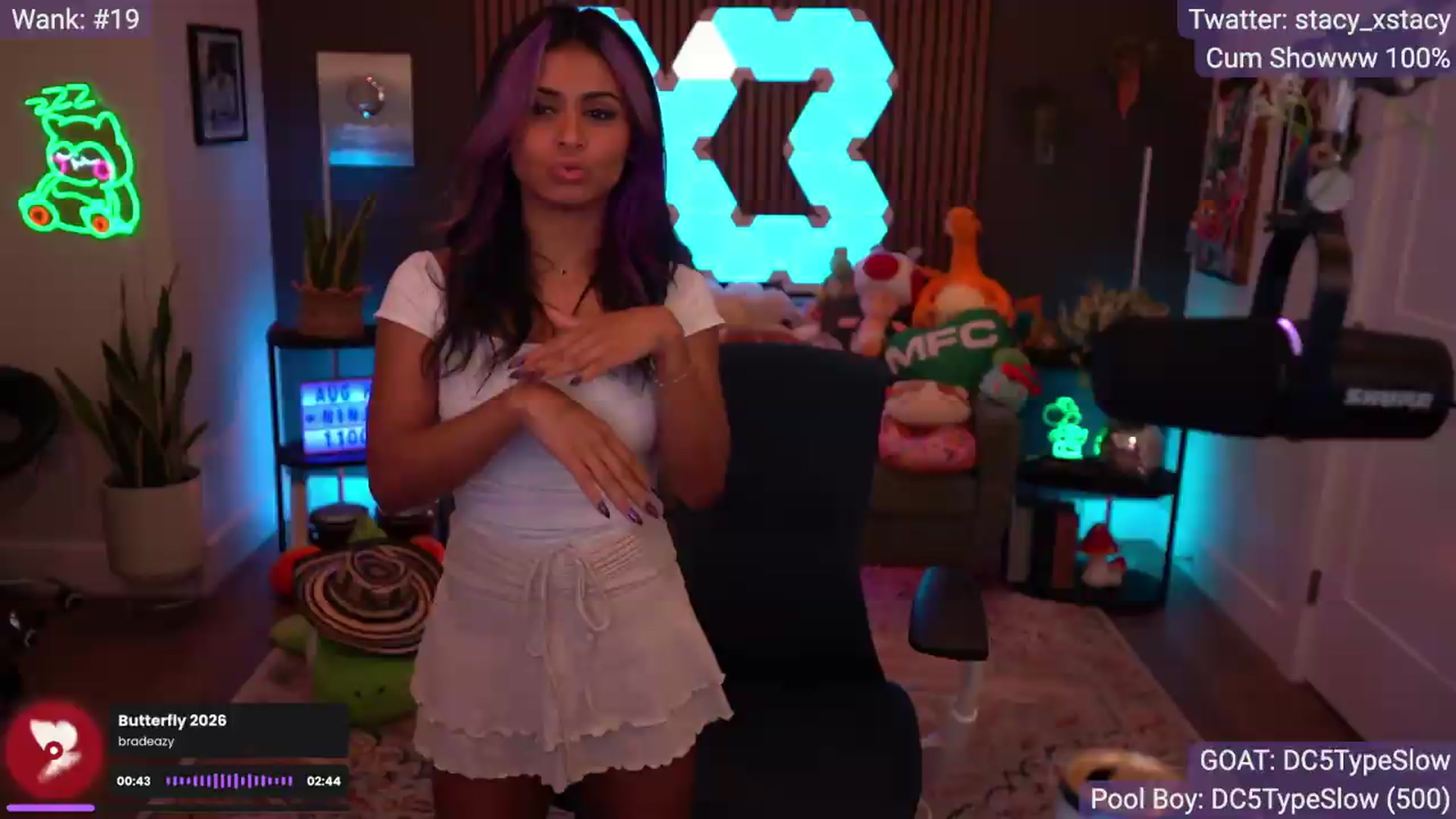 Gallery image thumbnail from Stacy_x3's myfreecams stream on, 08/29/2026, 07:21 image 2 of 20