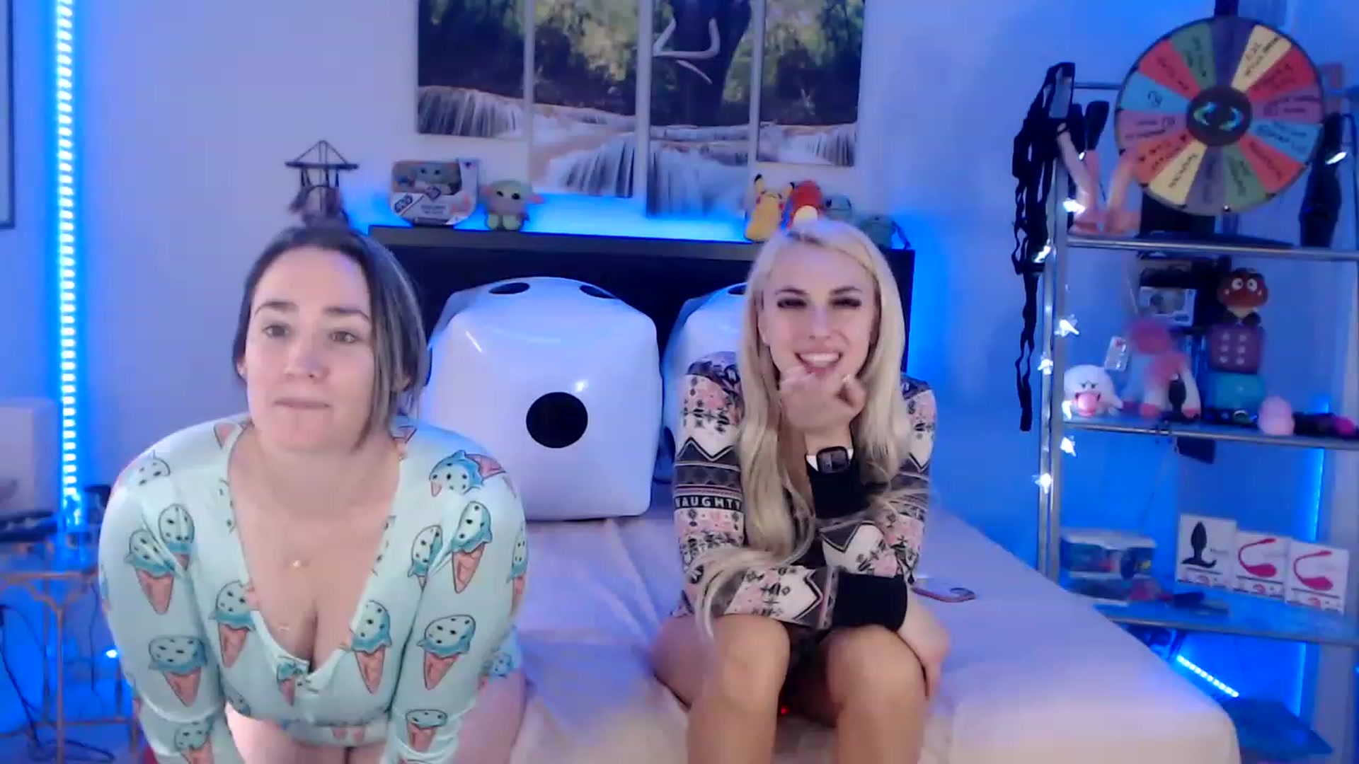 Gallery image thumbnail from Stacywinters's myfreecams stream on, 11/16/2022, 16:55 image 17 of 20