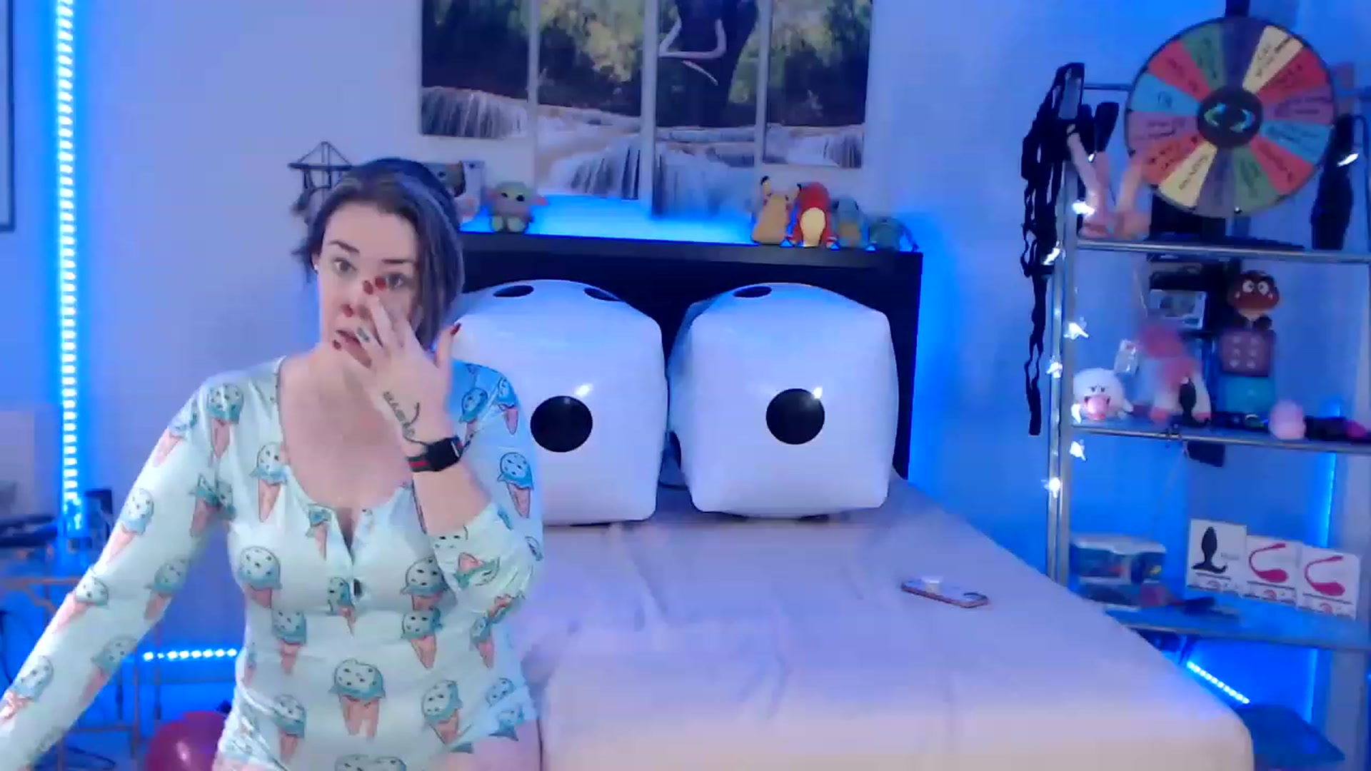 Gallery image thumbnail from Stacywinters's myfreecams stream on, 11/16/2022, 16:55 image 18 of 20