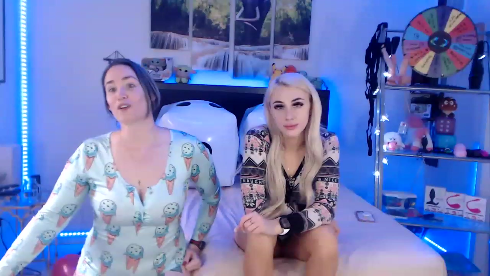 Gallery image thumbnail from Stacywinters's myfreecams stream on, 11/16/2022, 16:55 image 15 of 20