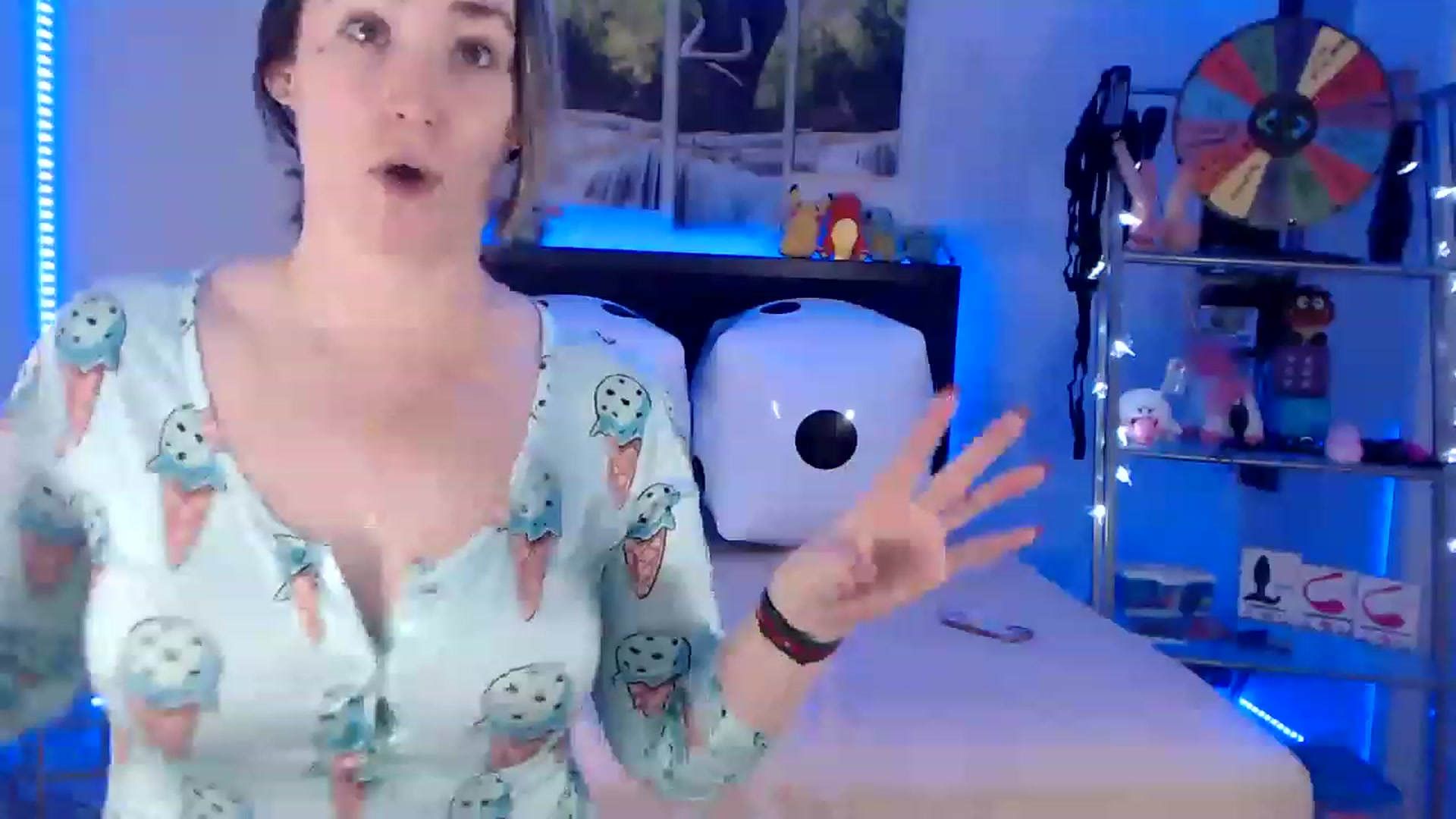 Gallery image thumbnail from Stacywinters's myfreecams stream on, 11/16/2022, 18:11 image 1 of 20