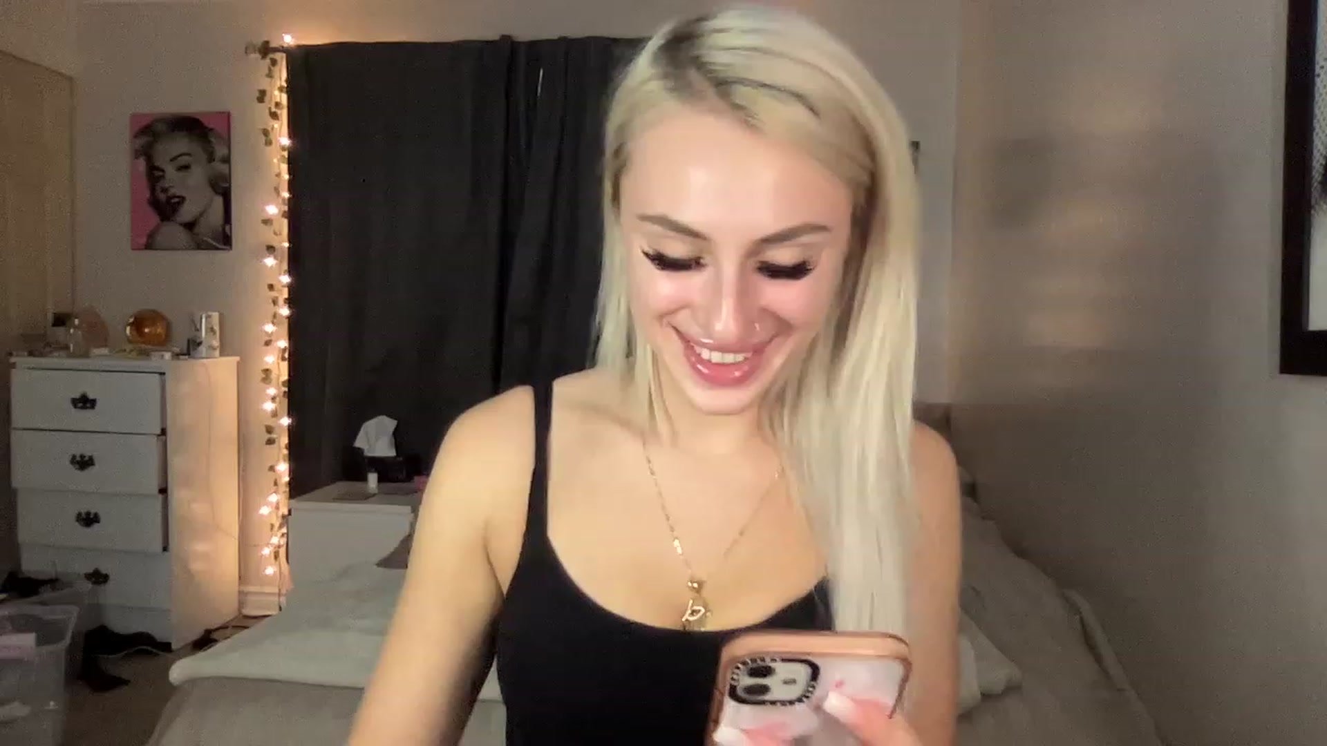 Gallery image thumbnail from Stacywinters's myfreecams stream on, 01/12/2023, 06:26 image 15 of 20