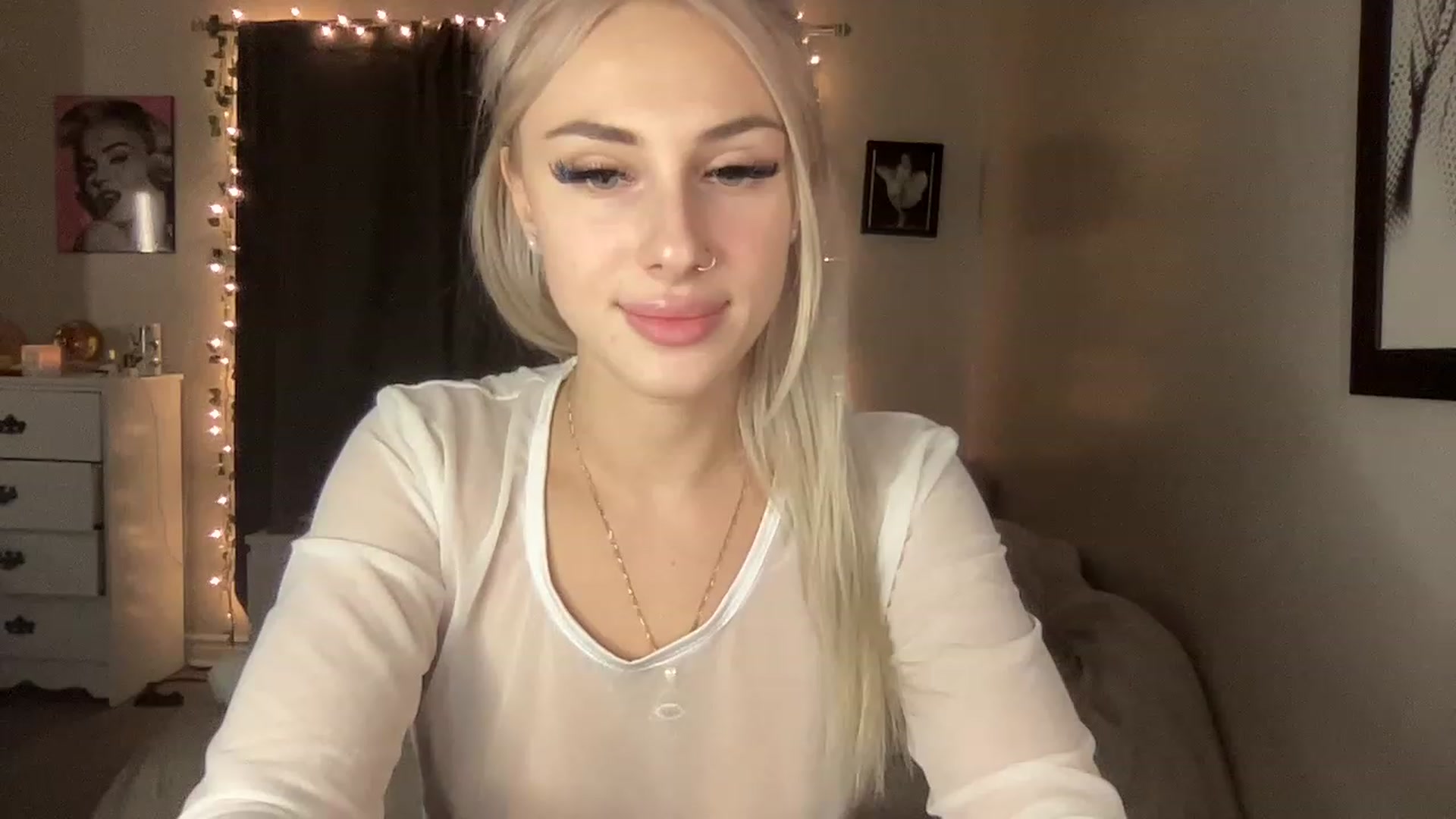 Gallery image thumbnail from Stacywinters's myfreecams stream on, 01/17/2023, 05:15 image 19 of 20