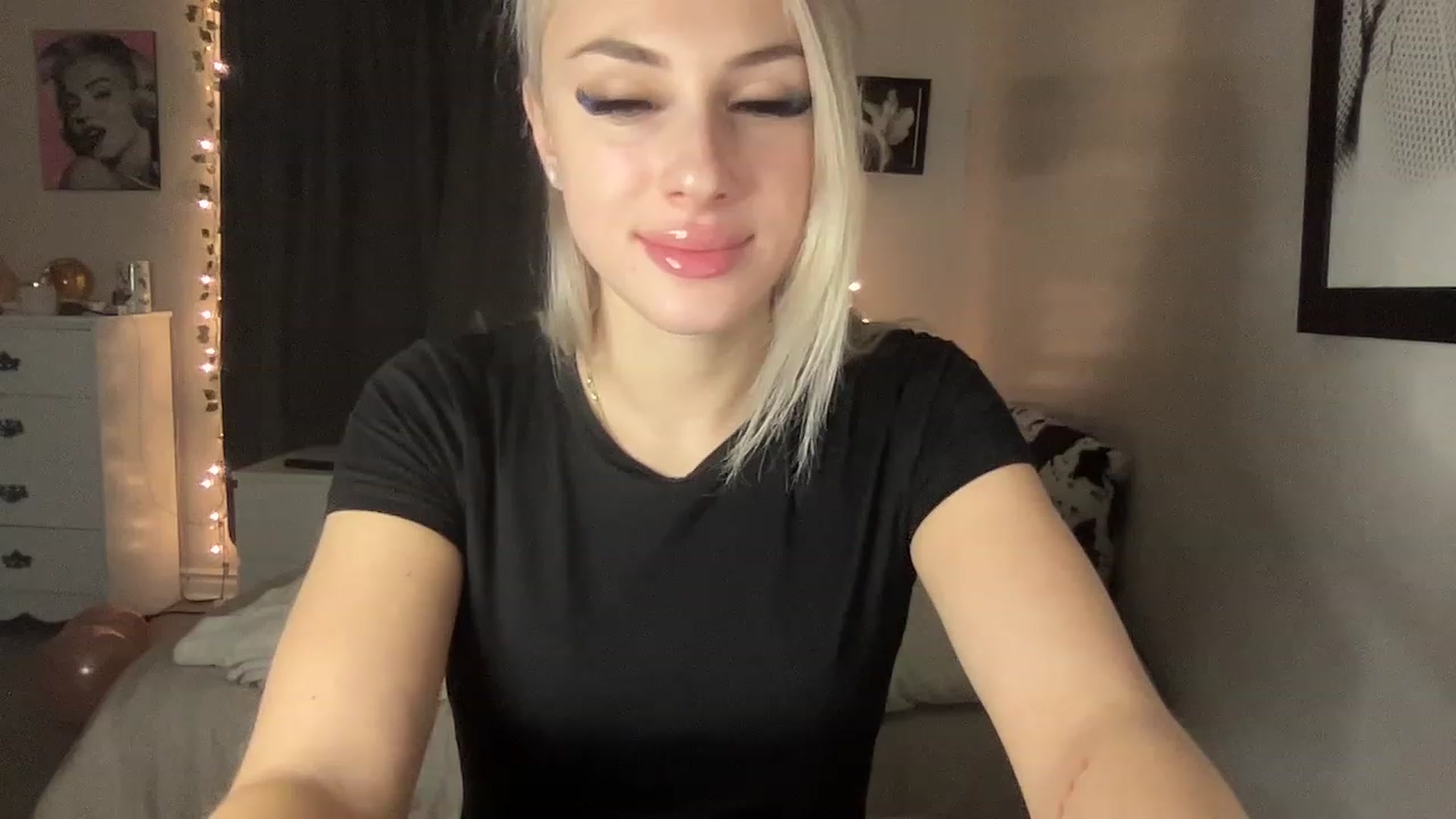 Gallery image thumbnail from Stacywinters's myfreecams stream on, 01/19/2023, 04:47 image 4 of 20