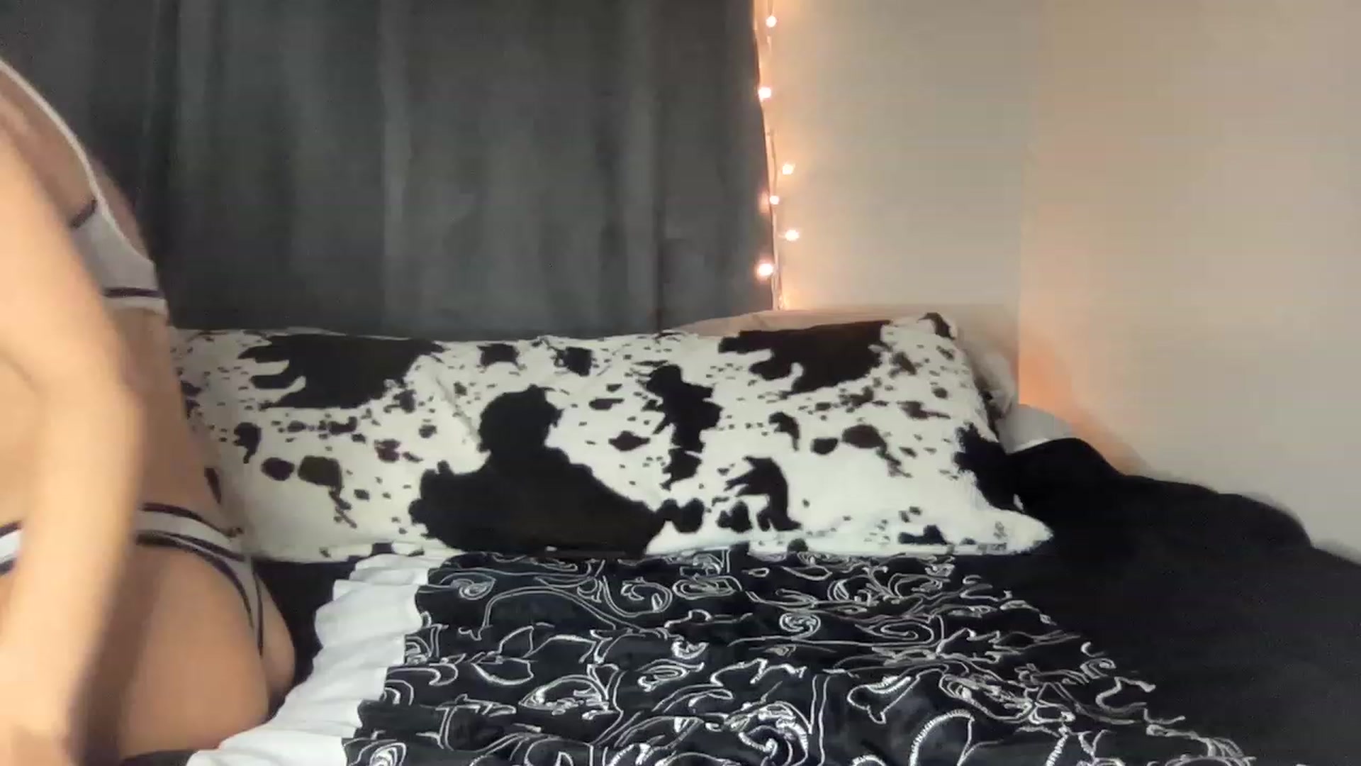 Gallery image thumbnail from Stacywinters's myfreecams stream on, 01/27/2023, 08:12 image 1 of 20