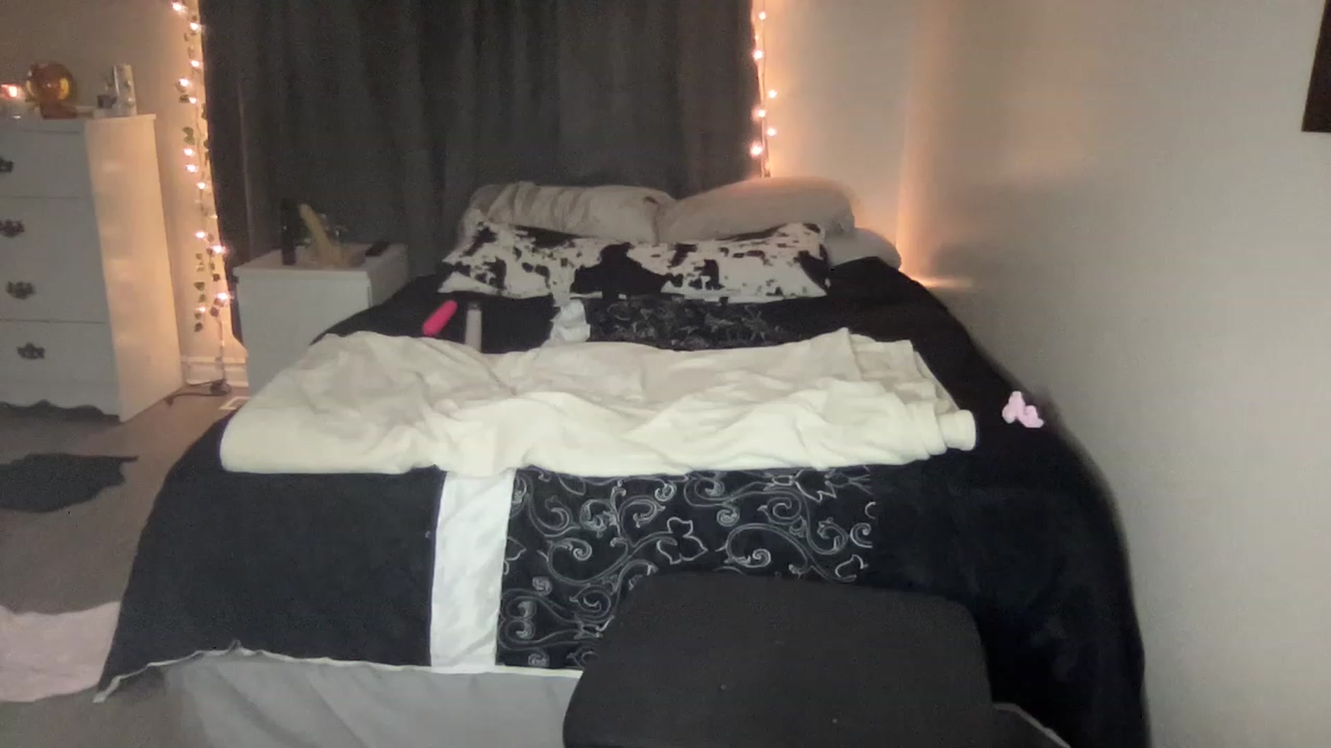 Gallery image thumbnail from Stacywinters's myfreecams stream on, 01/27/2023, 08:59 image 3 of 20