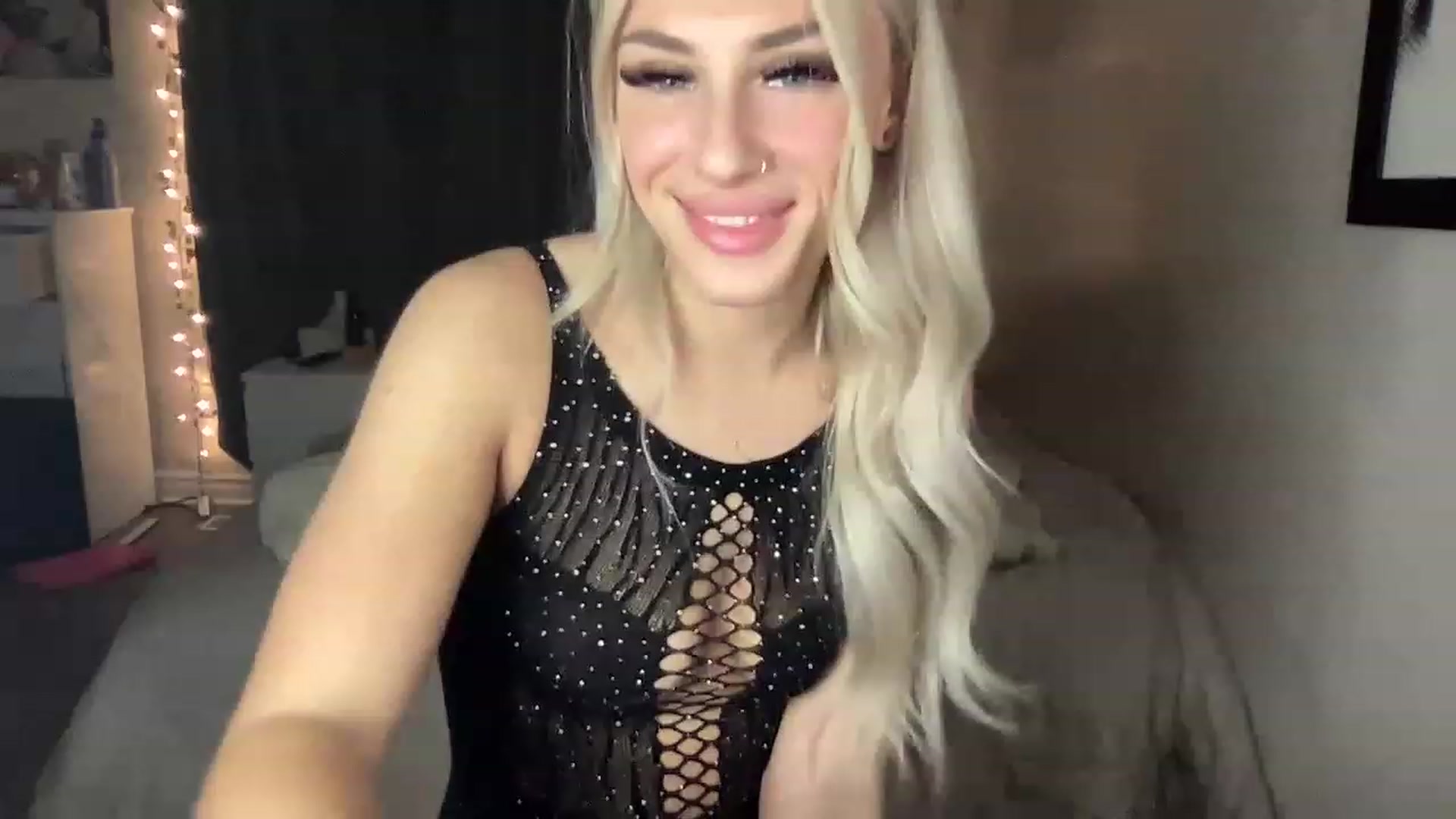 Gallery image thumbnail from Stacywinters's myfreecams stream on, 02/20/2023, 07:19 image 5 of 20