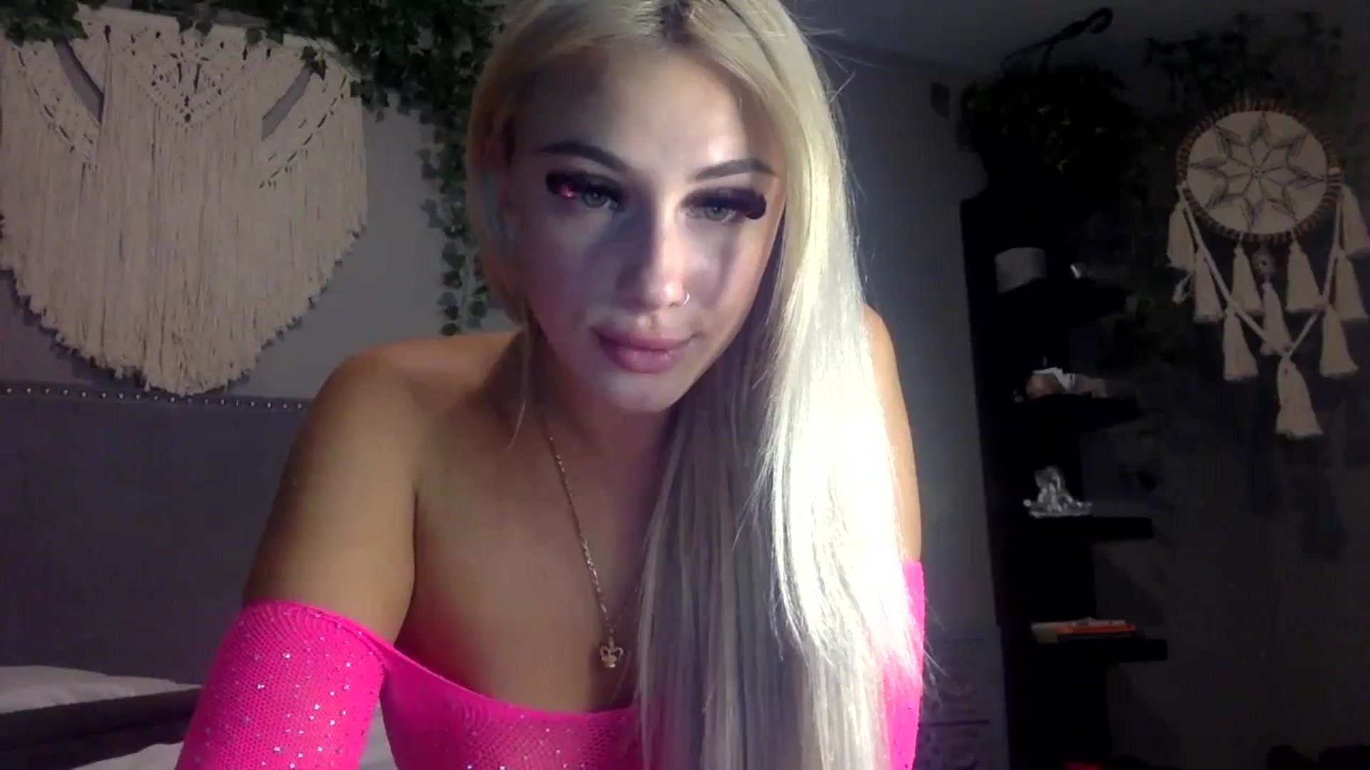 Gallery image thumbnail from Stacywinters's myfreecams stream on, 09/26/2023, 05:05 image 16 of 20