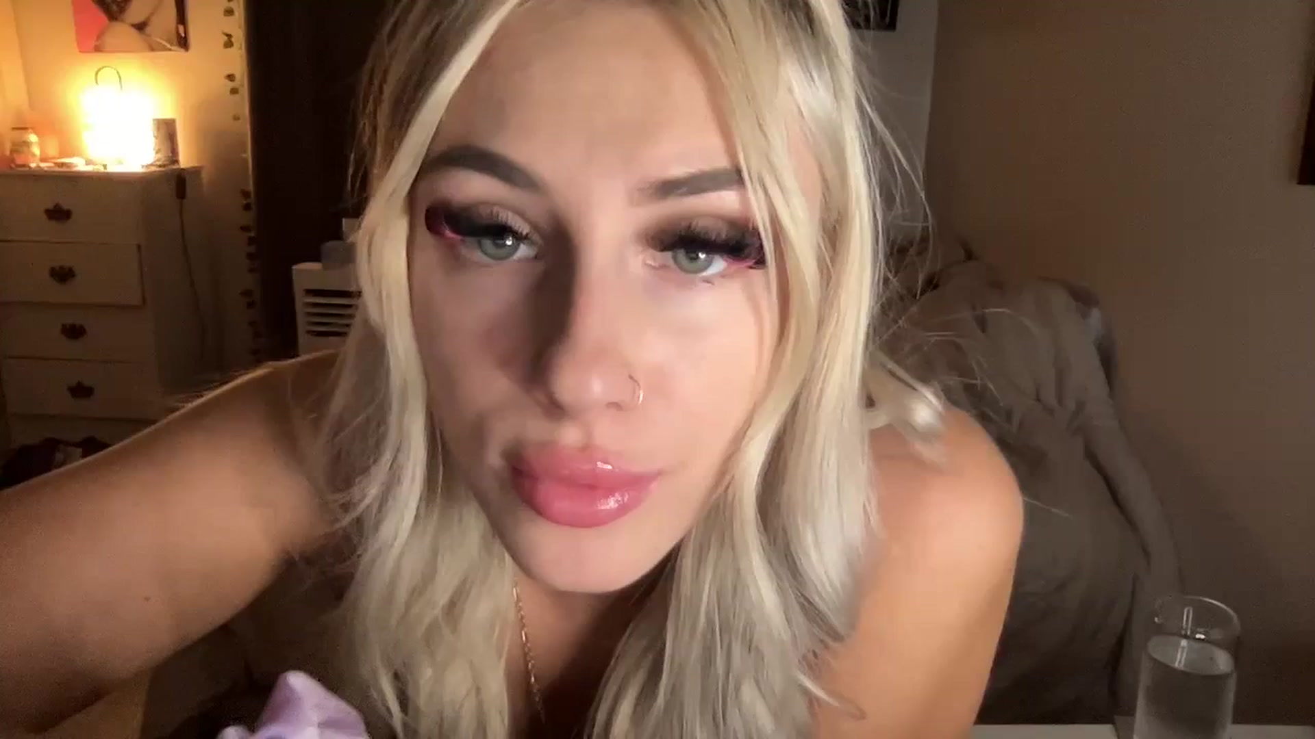 Gallery image thumbnail from Stacywinters's myfreecams stream on, 10/03/2023, 01:22 image 13 of 20